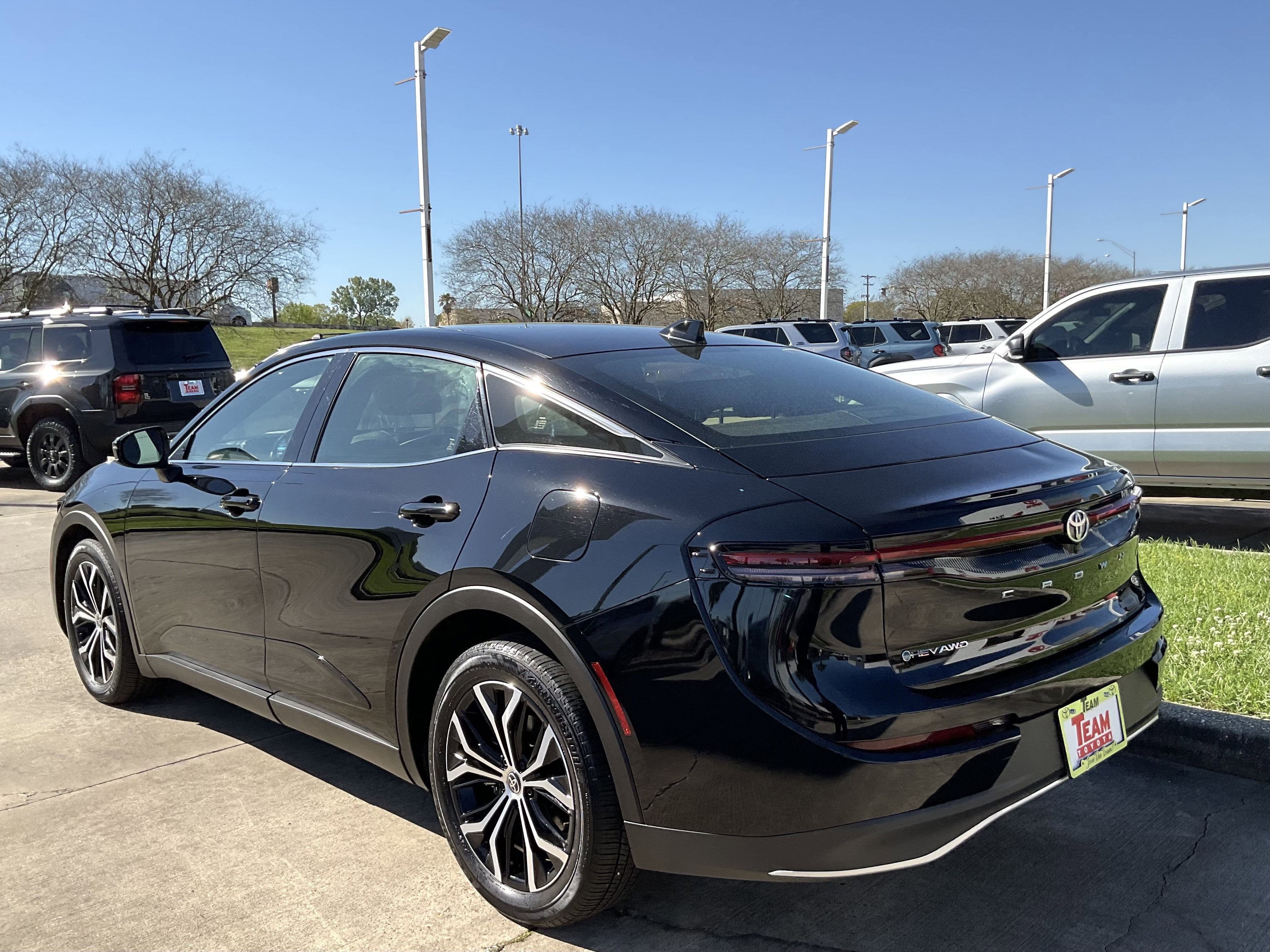 2025 Toyota CROWN XLE