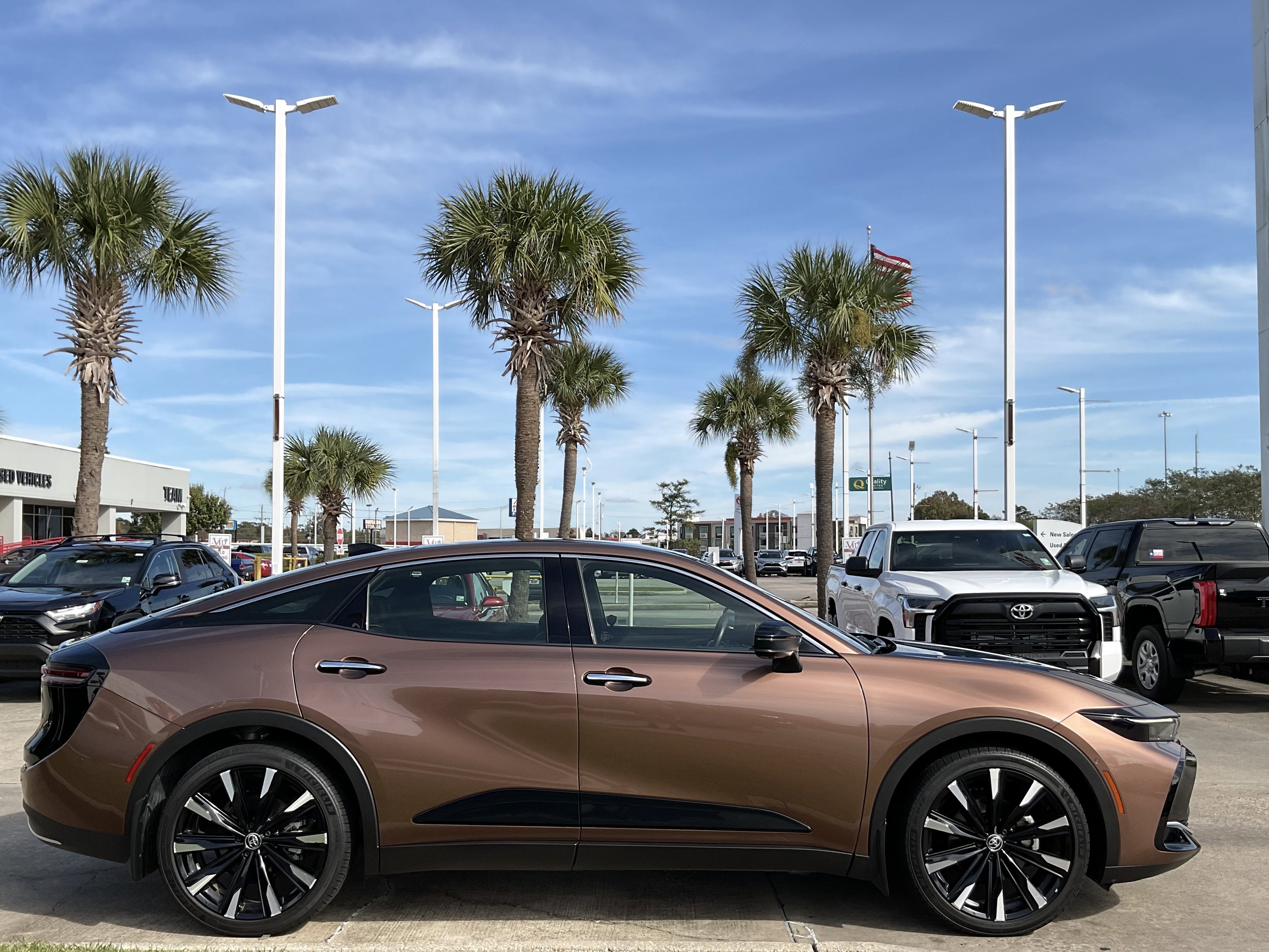 2025 Toyota CROWN Platinum