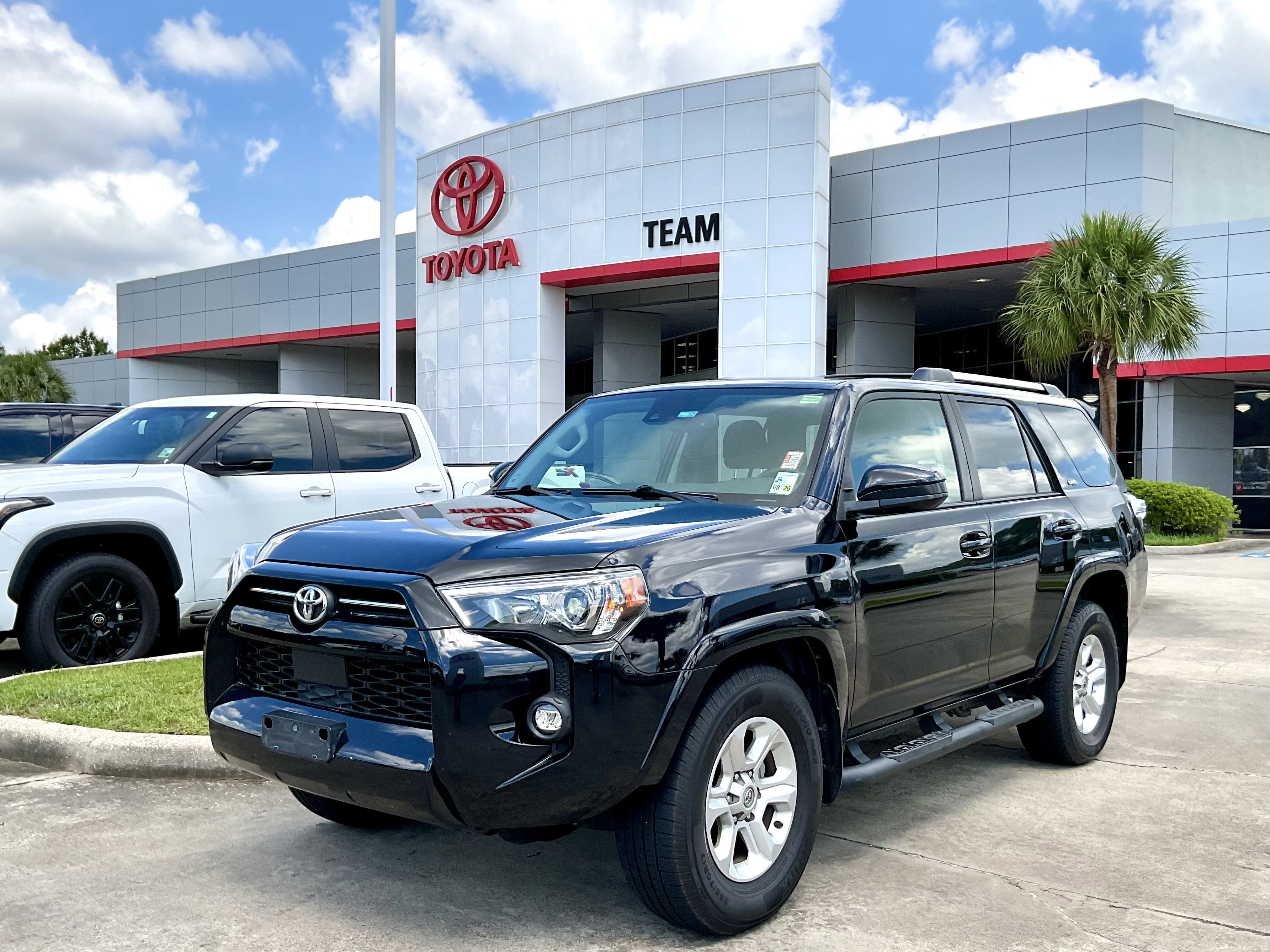 2022 Toyota 4Runner SR5 RWD V6's photo