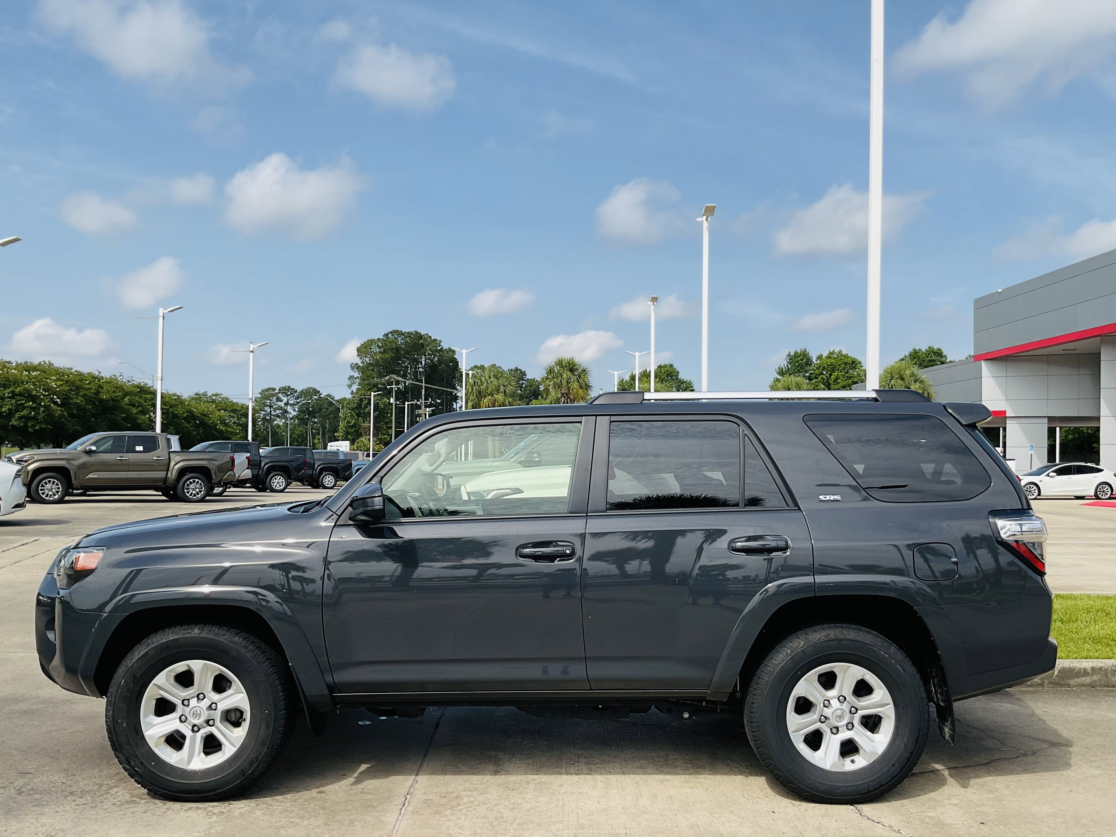 2024 Toyota 4Runner SR5
