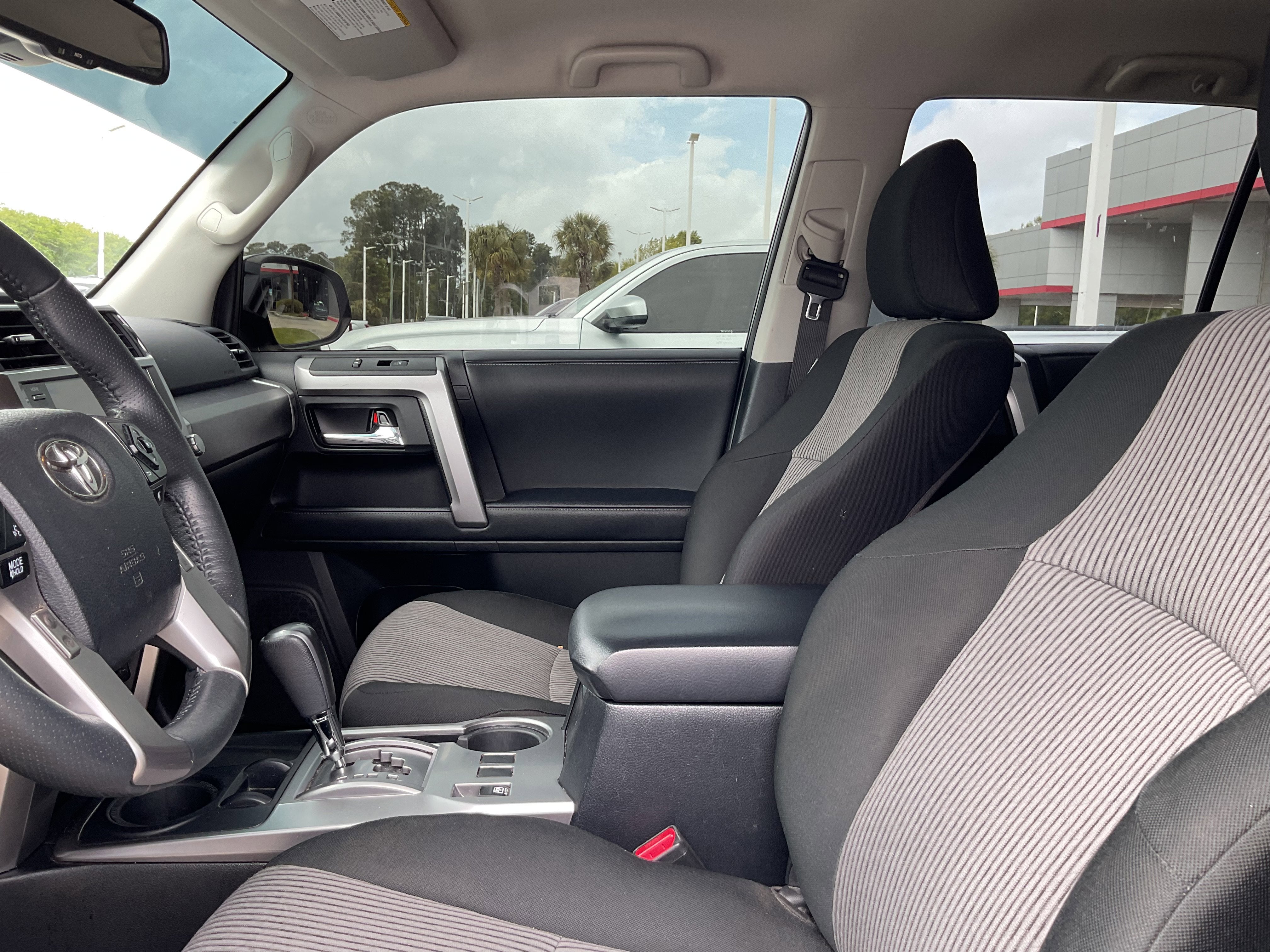 2022 Toyota 4RUNNER SR5
