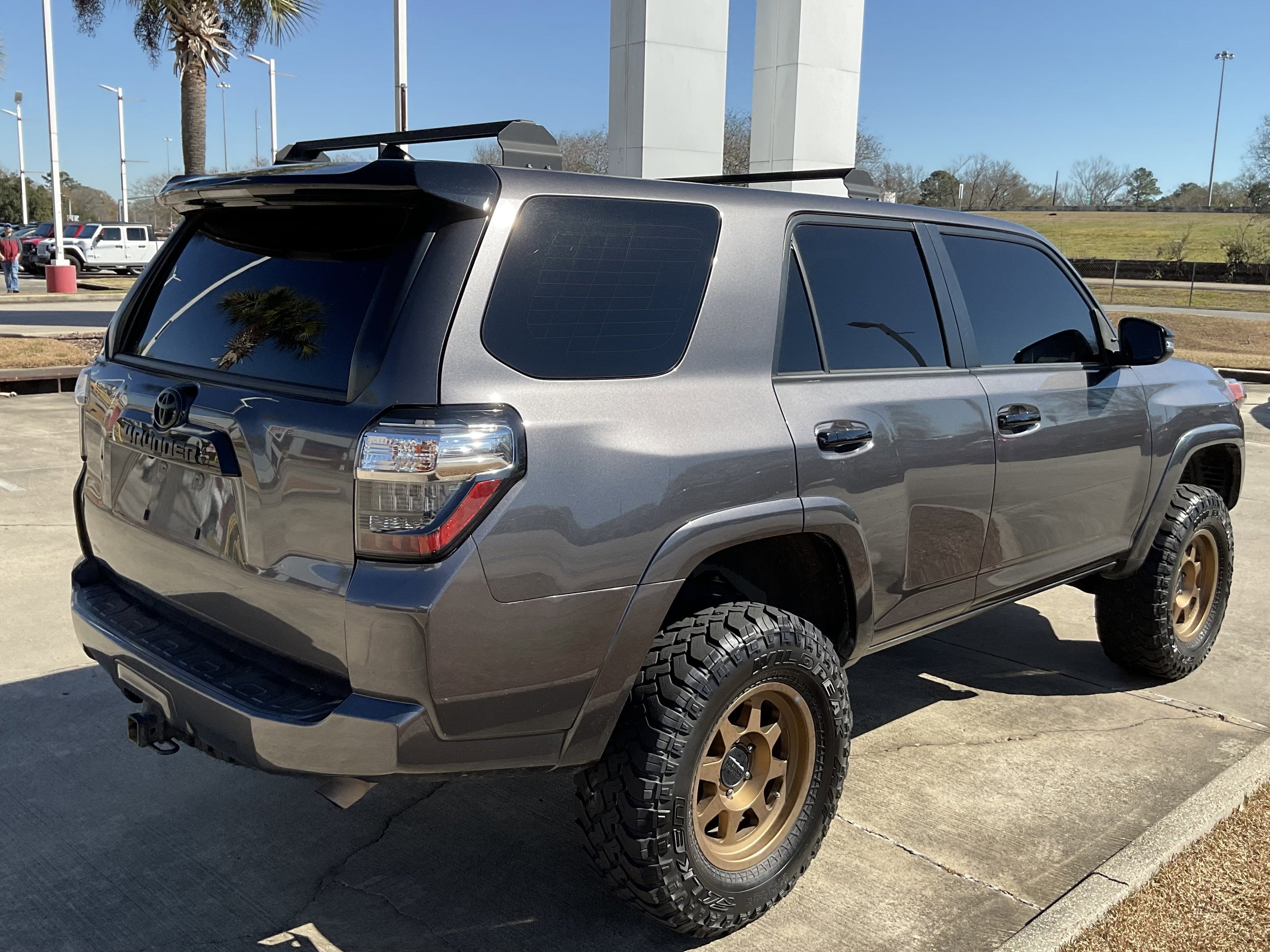 2021 Toyota 4RUNNER Venture