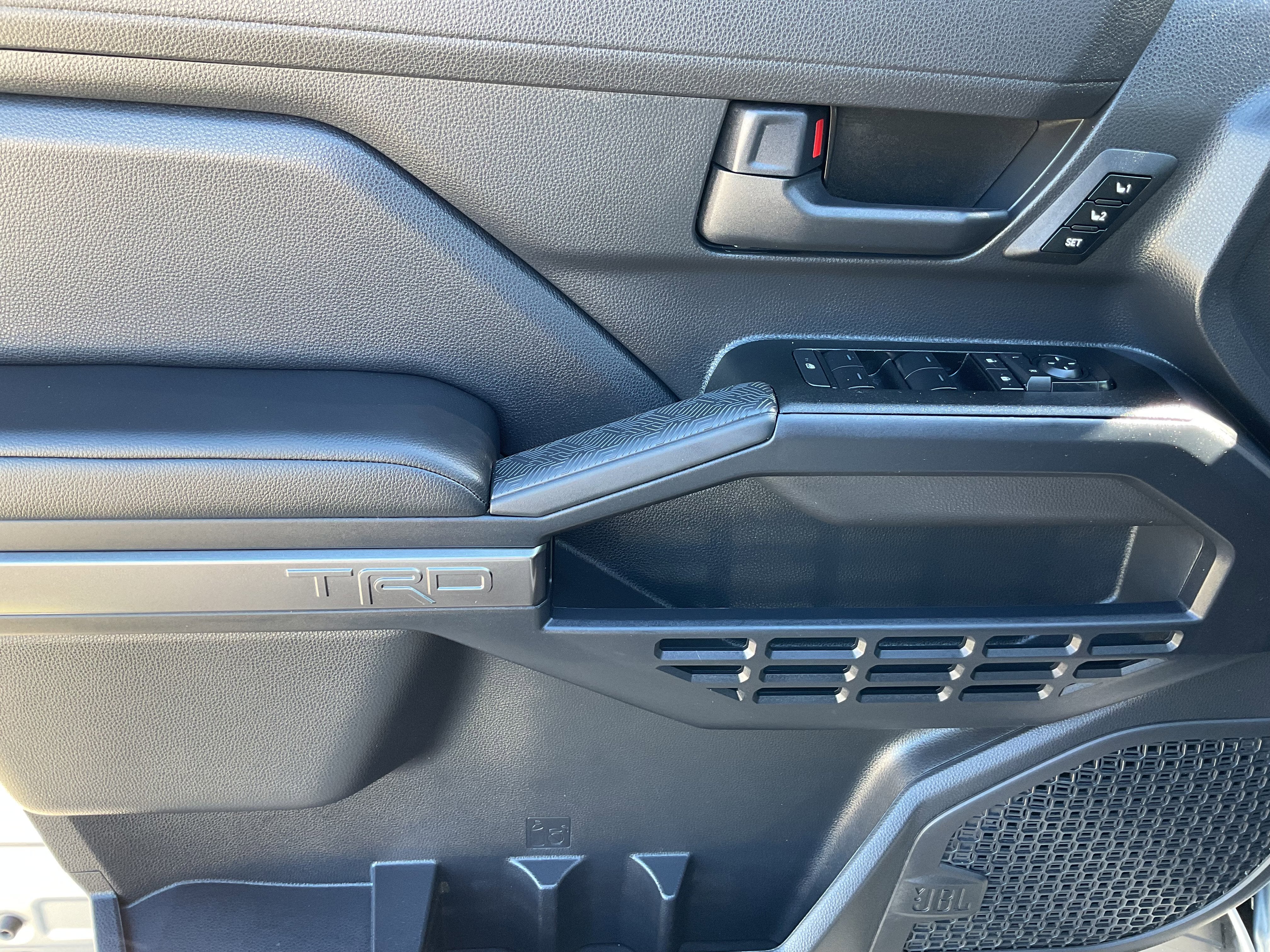 2025 Toyota 4RUNNER TRD Off Road Premium