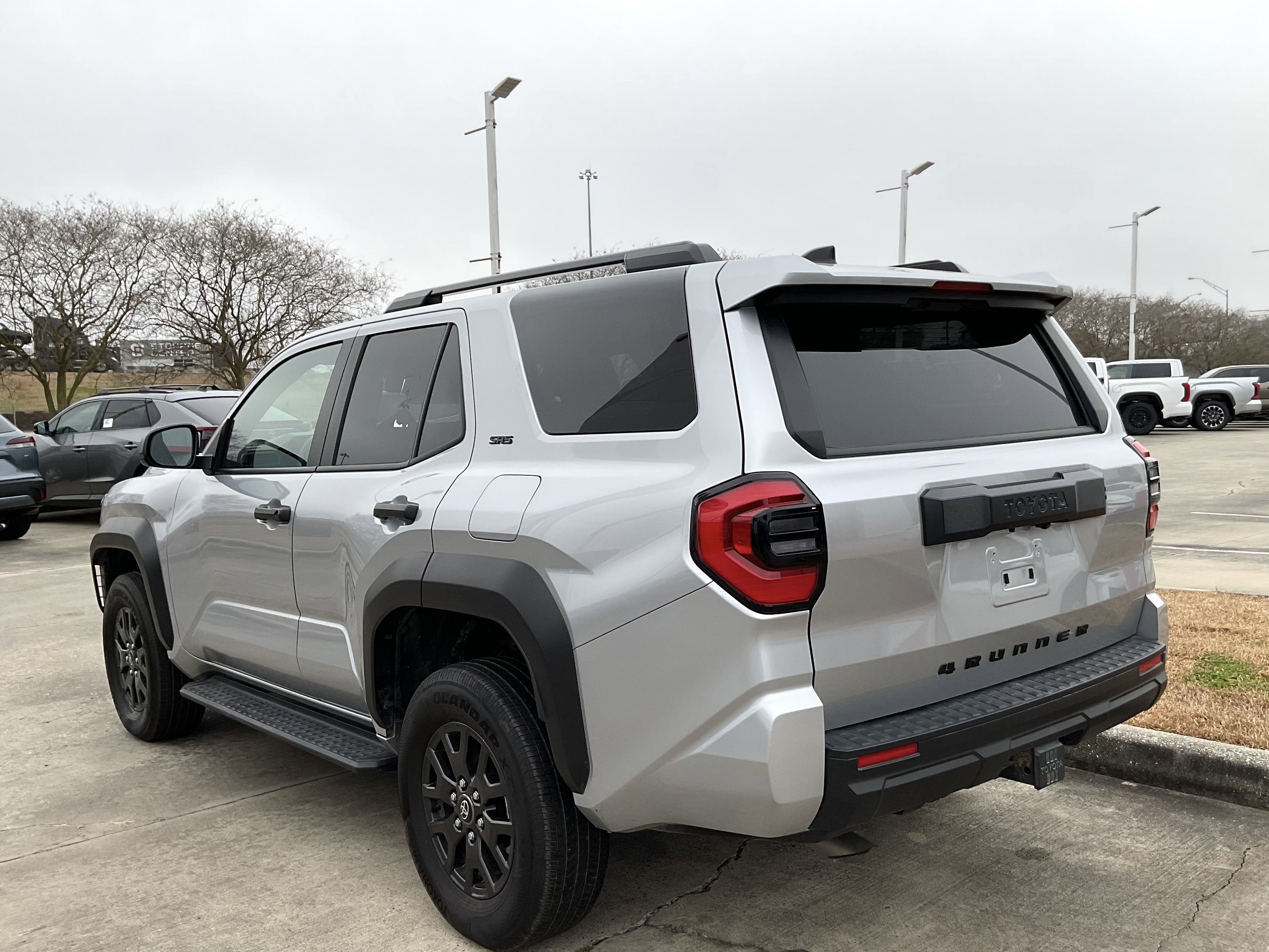 2025 Toyota 4RUNNER SR5