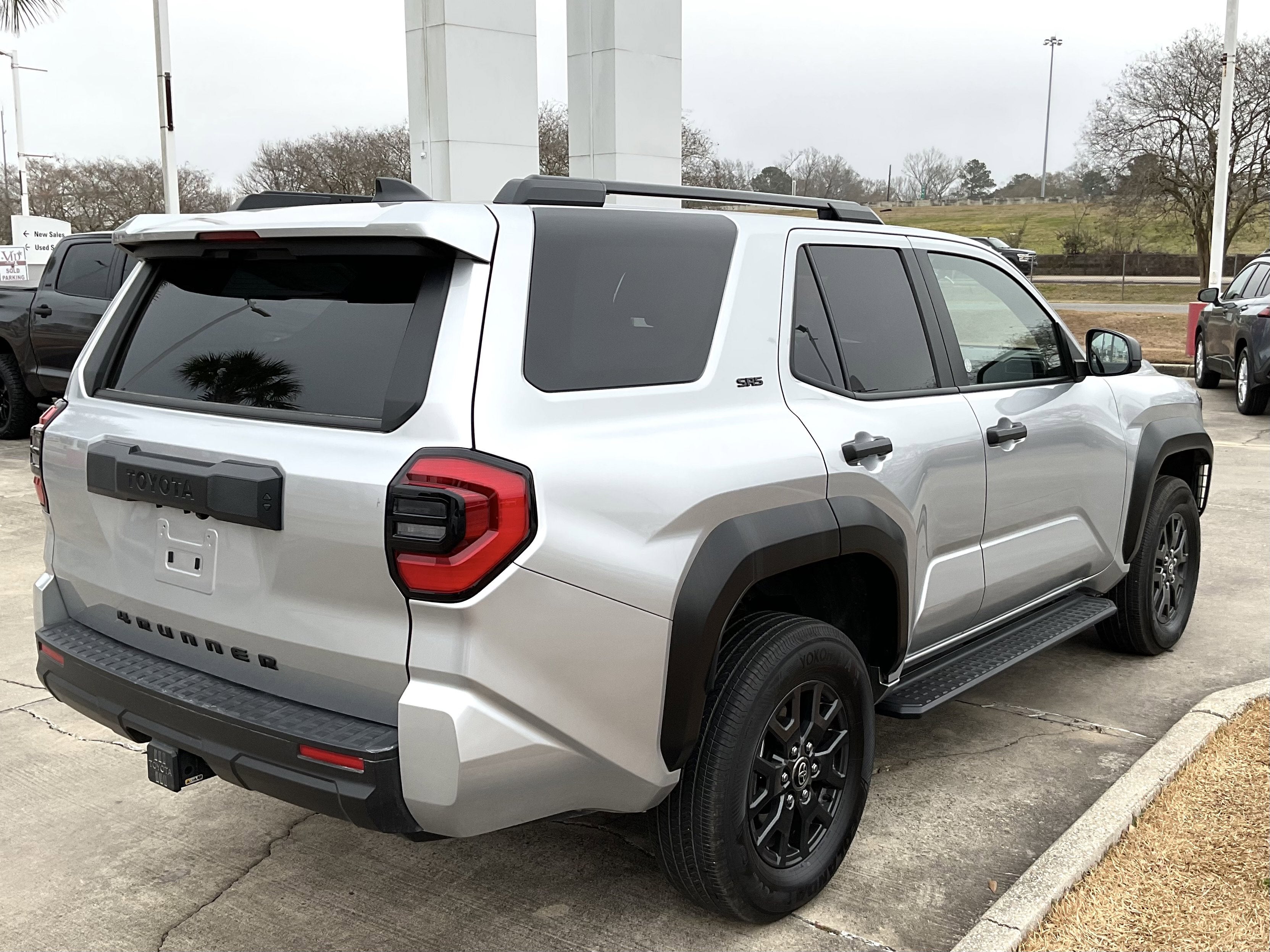 2025 Toyota 4RUNNER SR5