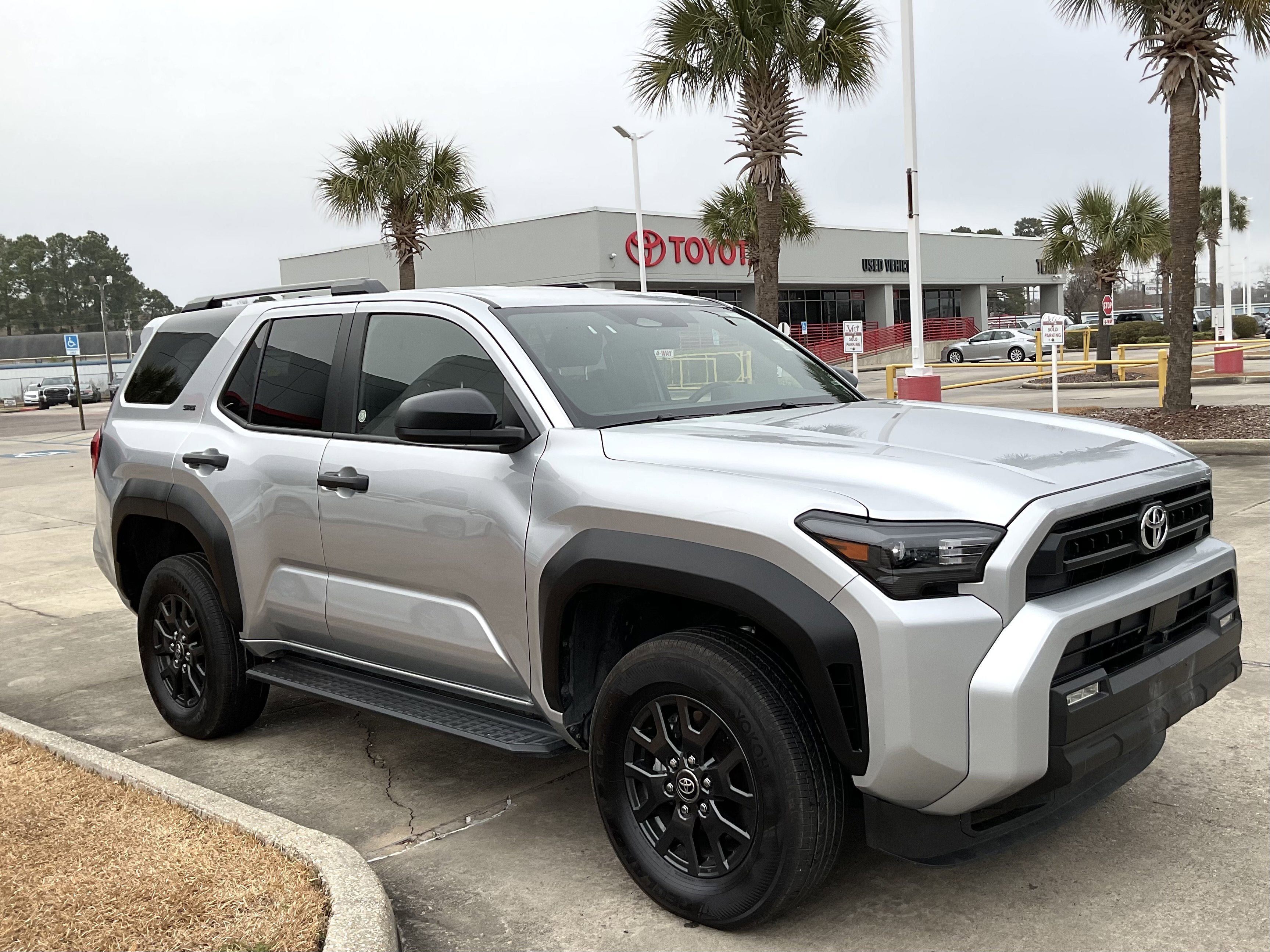 2025 Toyota 4RUNNER SR5