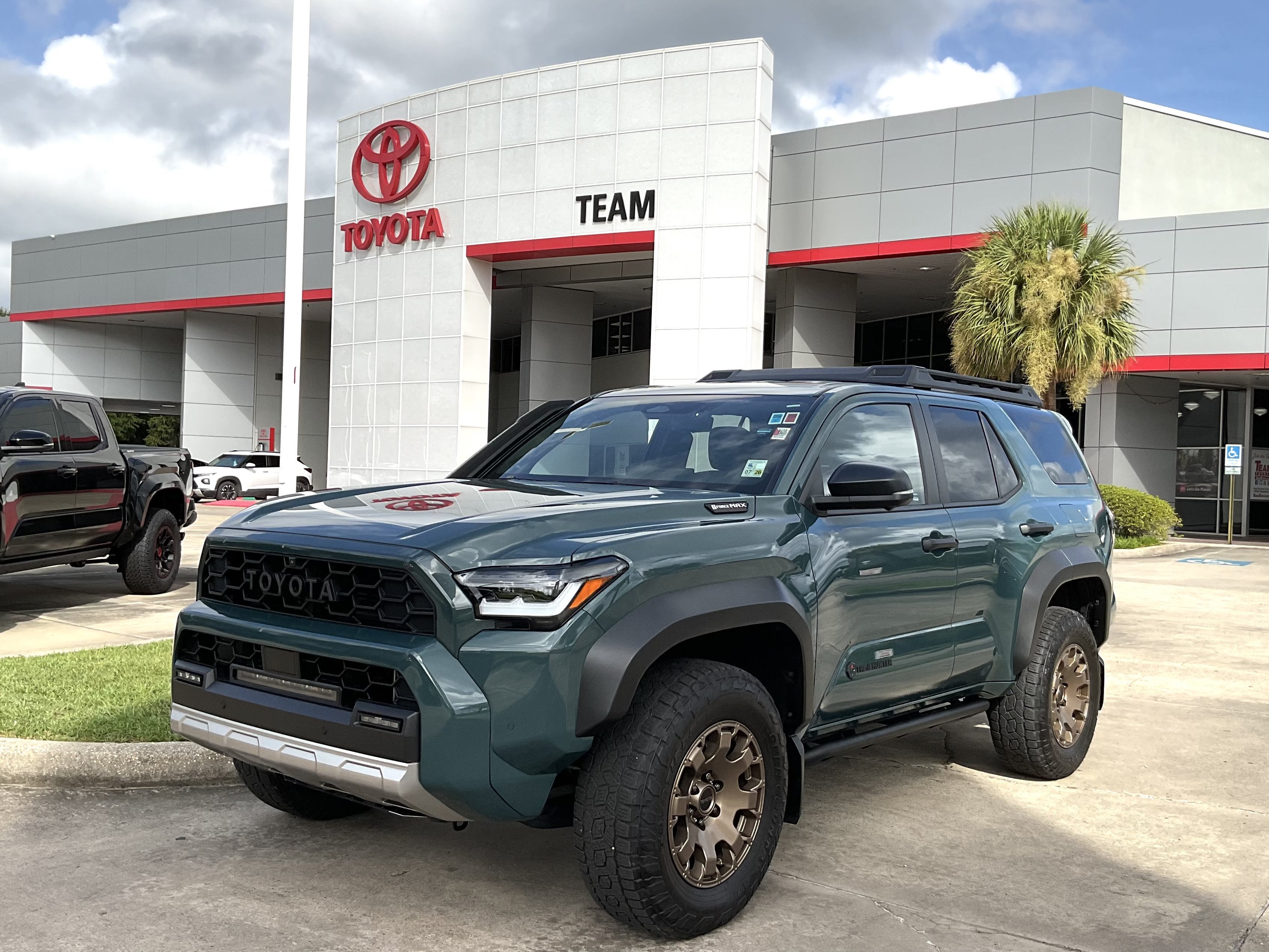 2025 Toyota 4Runner i-FORCE MAX Hybrid Trailhunter