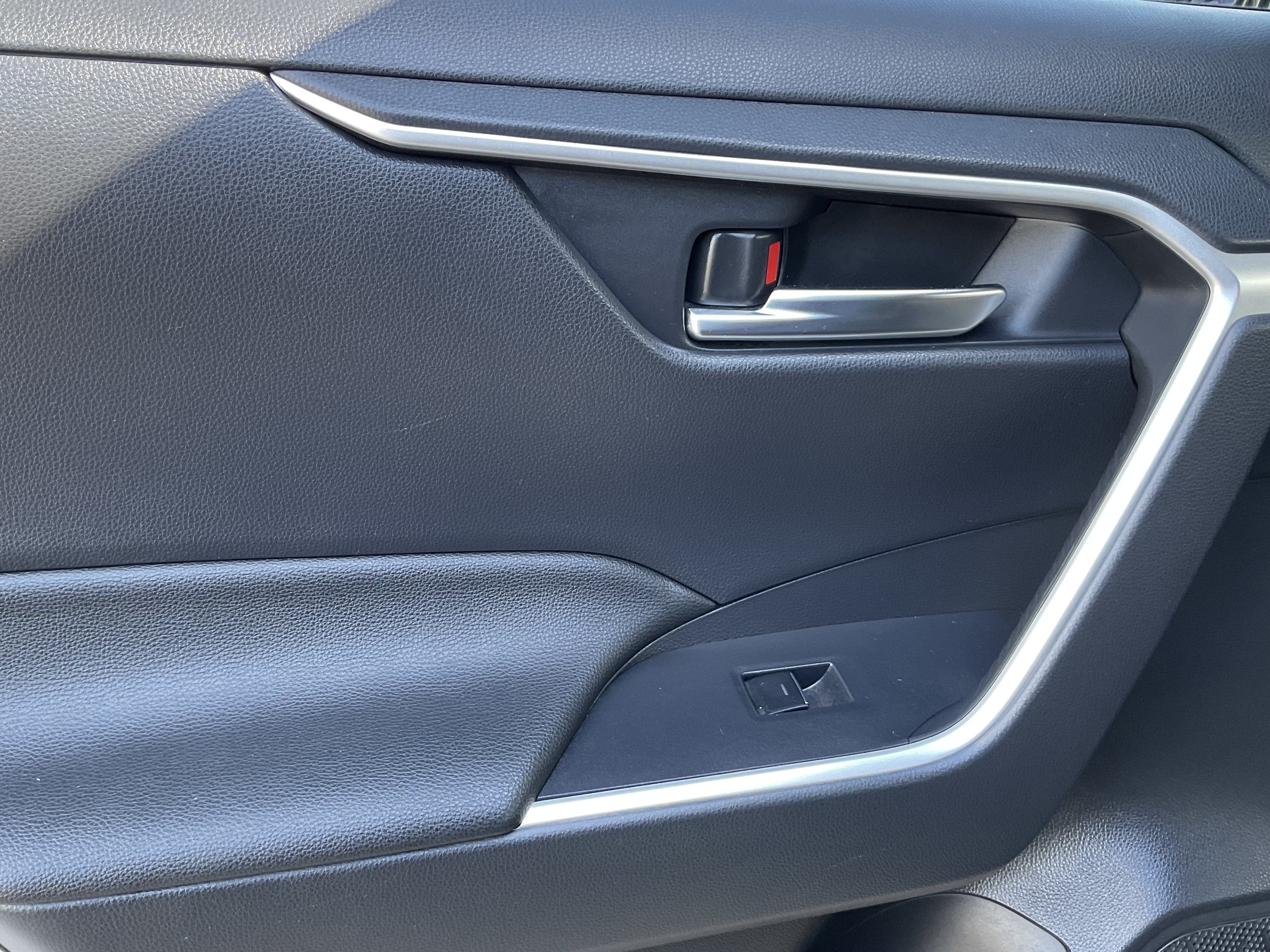 2023 Toyota RAV4 Hybrid Hybrid SE