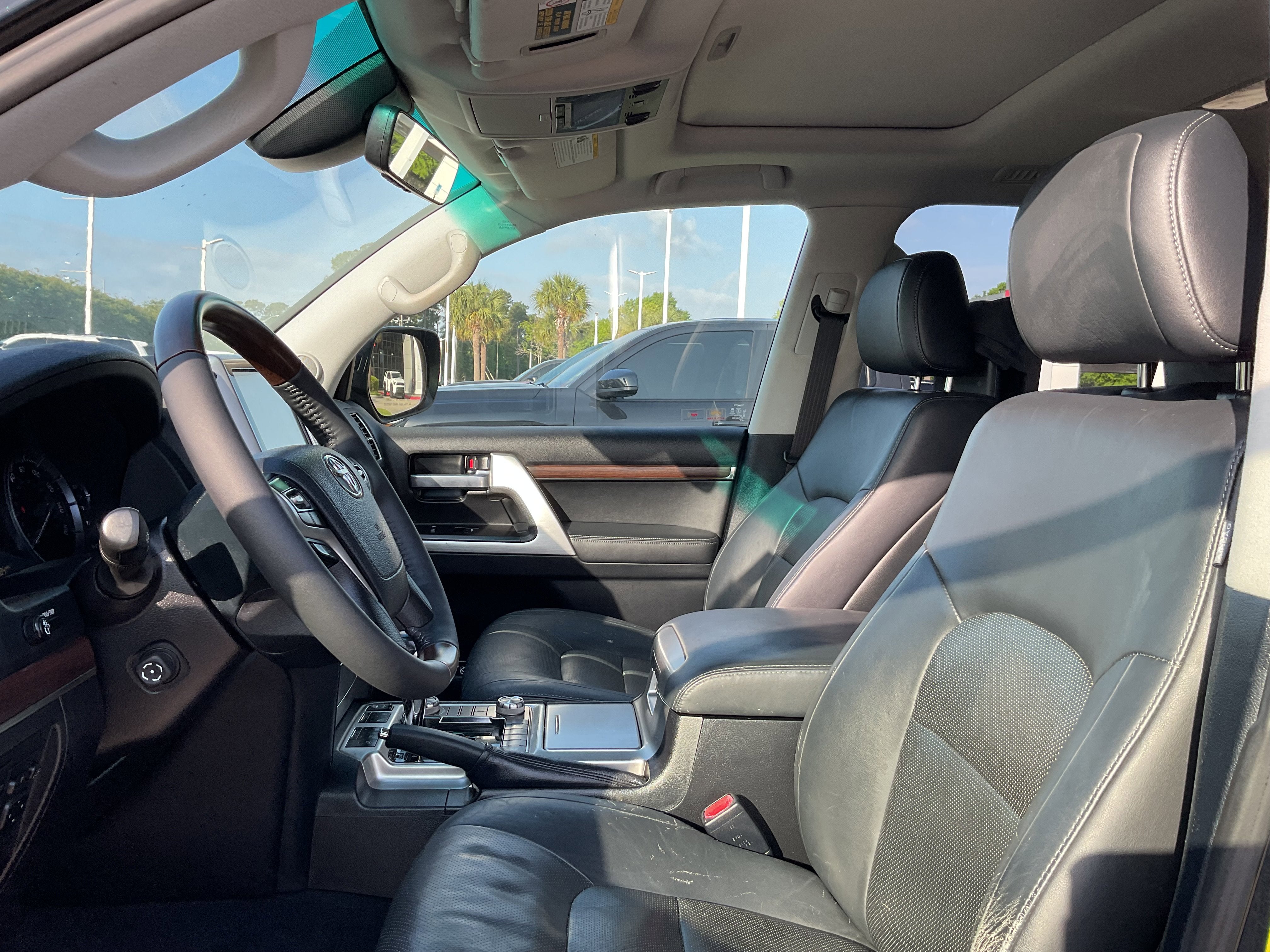 2016 Toyota LAND CRUISER 4dr 4WD (Natl)