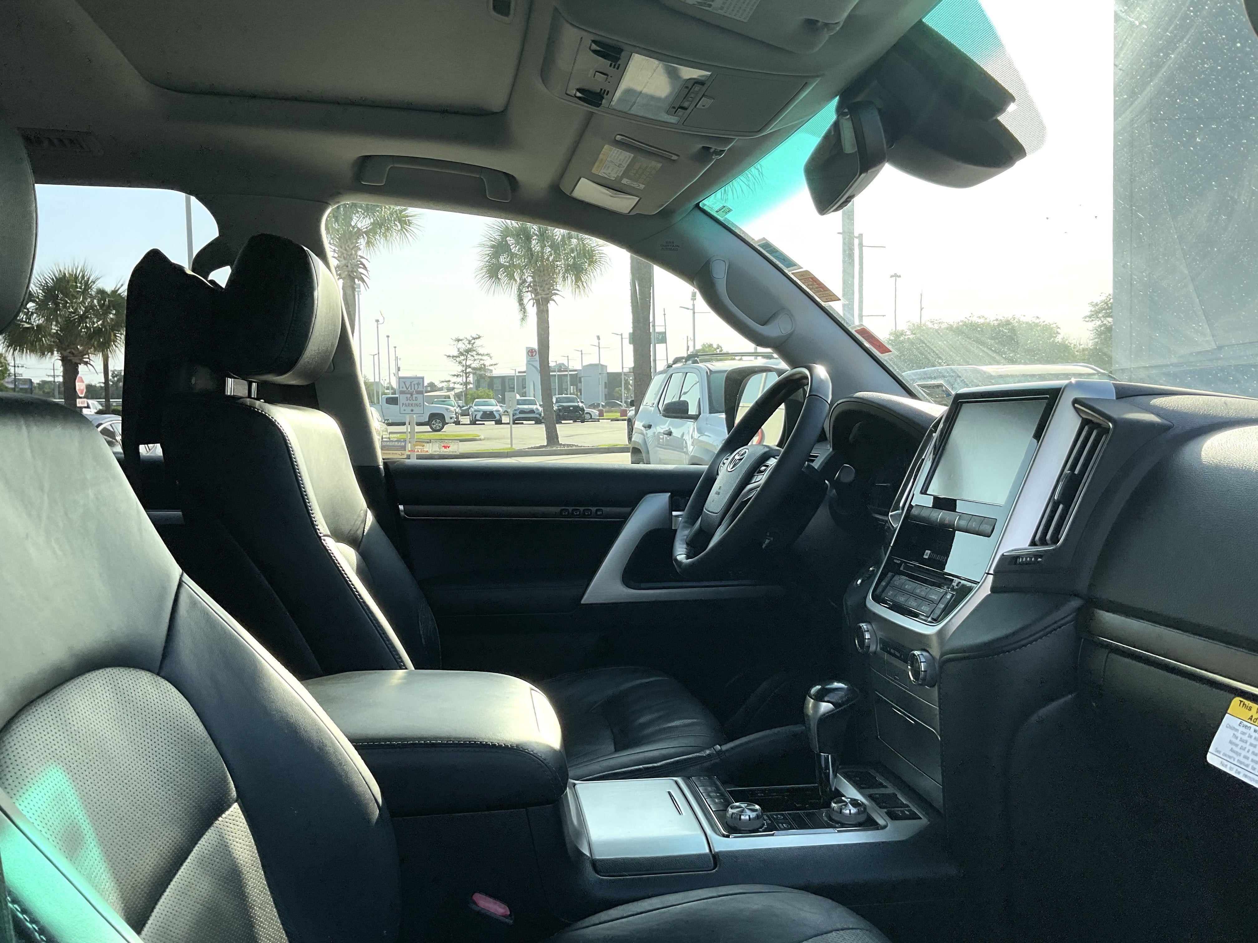 2016 Toyota LAND CRUISER 4dr 4WD (Natl)