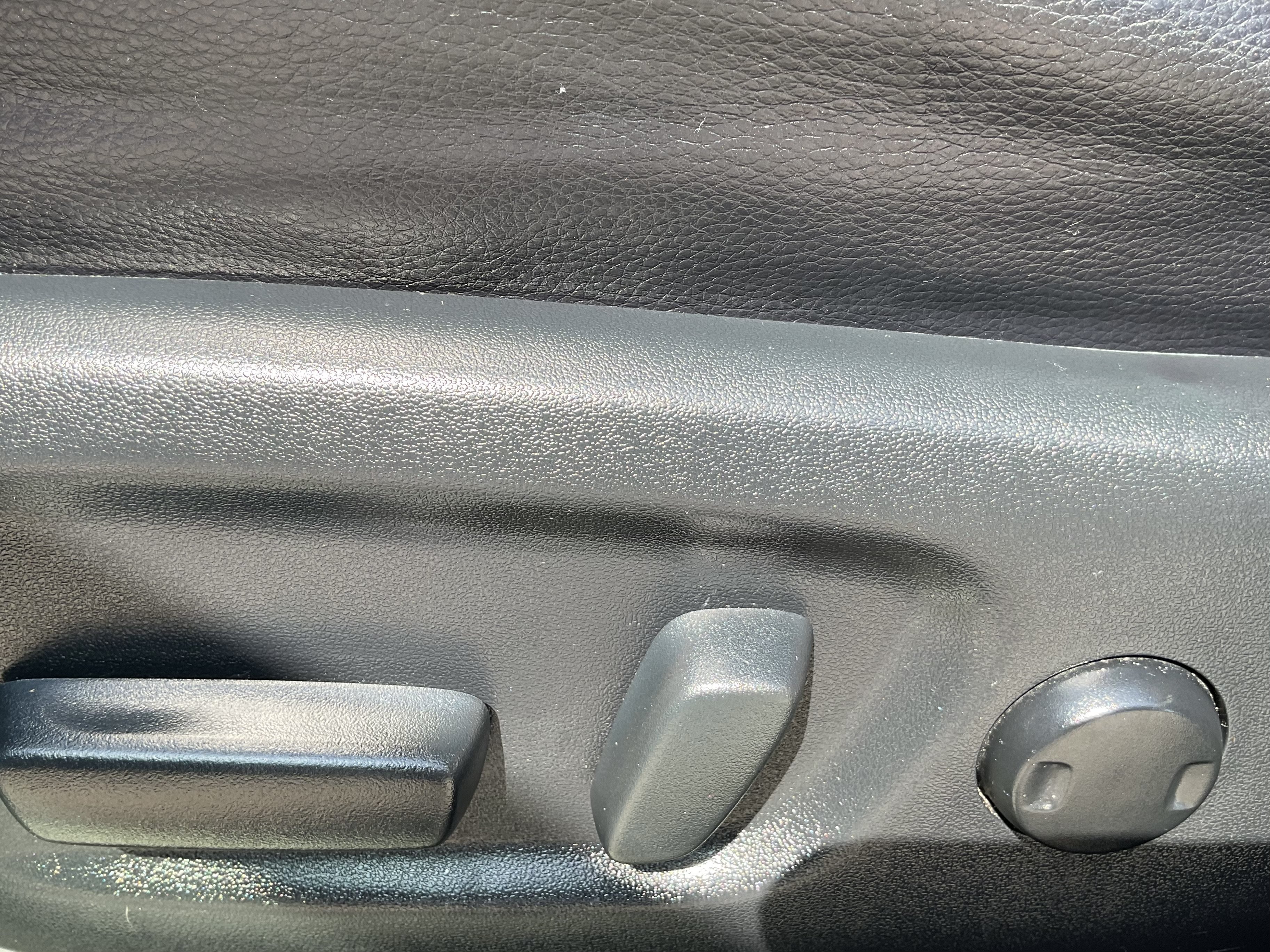 2017 Toyota RAV4 SE