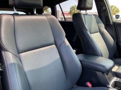 2017 Toyota RAV4 SE