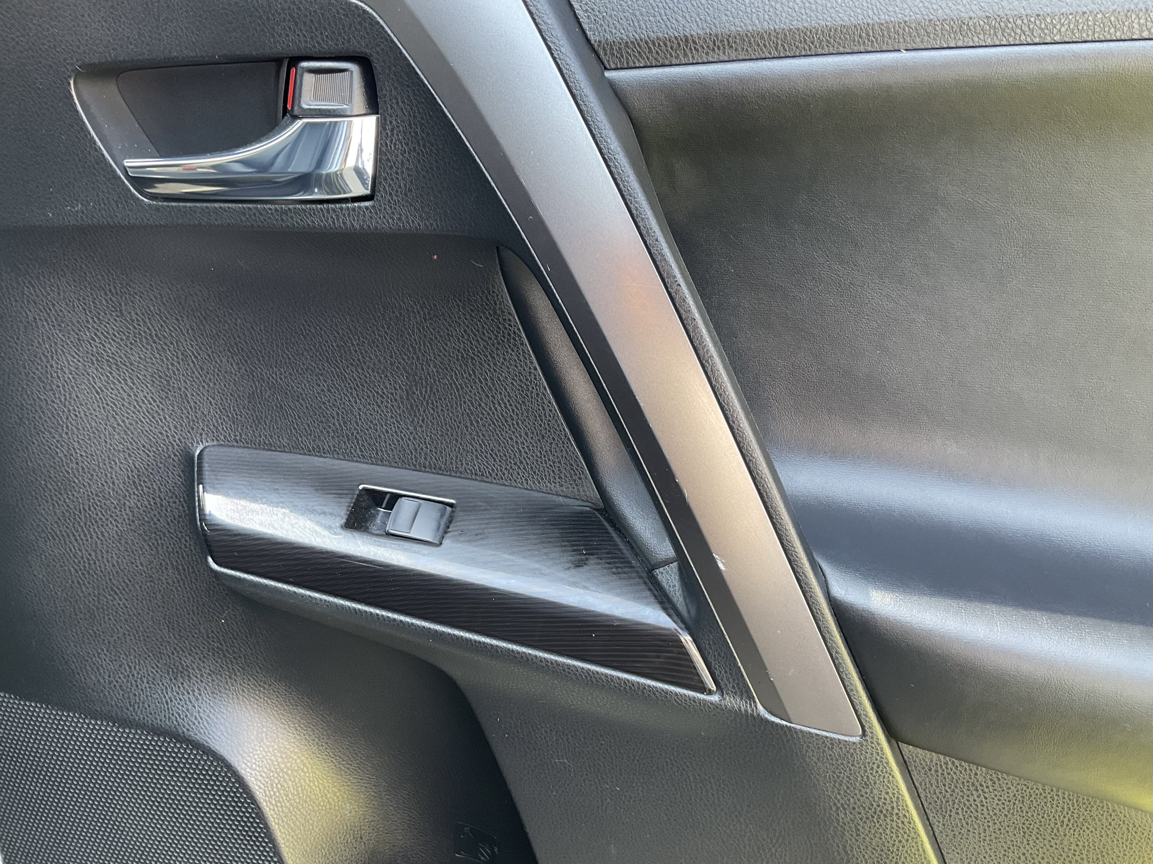 2017 Toyota RAV4 SE
