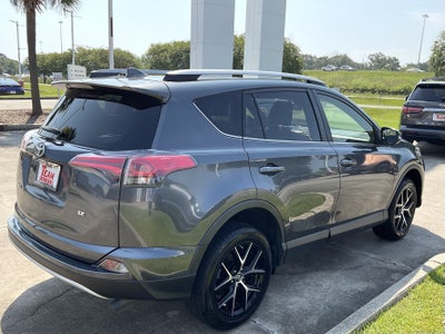 2017 Toyota RAV4 SE
