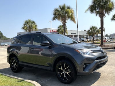 2017 Toyota RAV4 SE