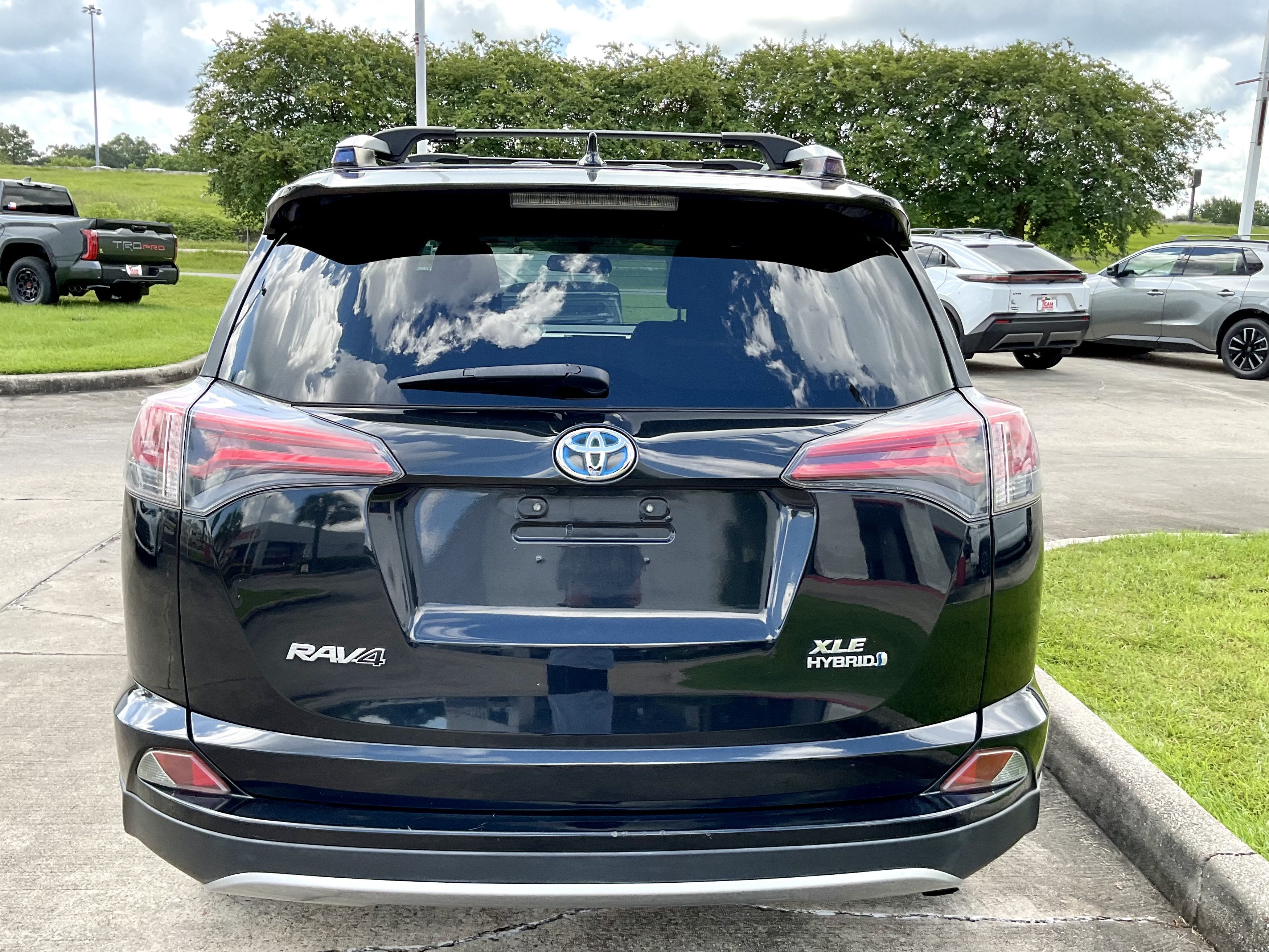 2016 Toyota RAV4 Hybrid XLE