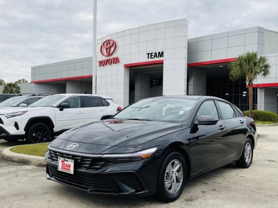 2025 Hyundai Elantra SE