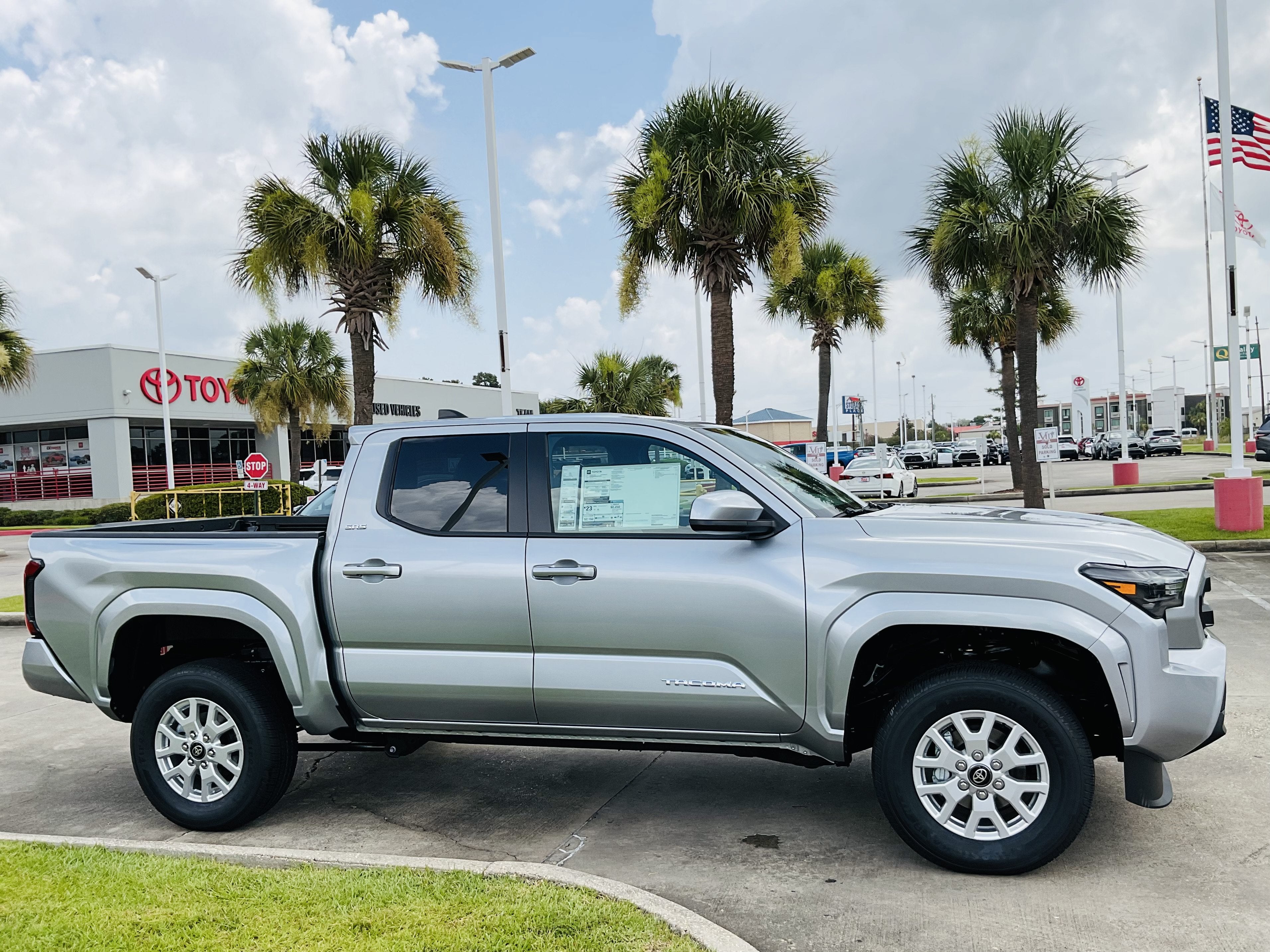 2026 Toyota Tacoma 2WD SR5