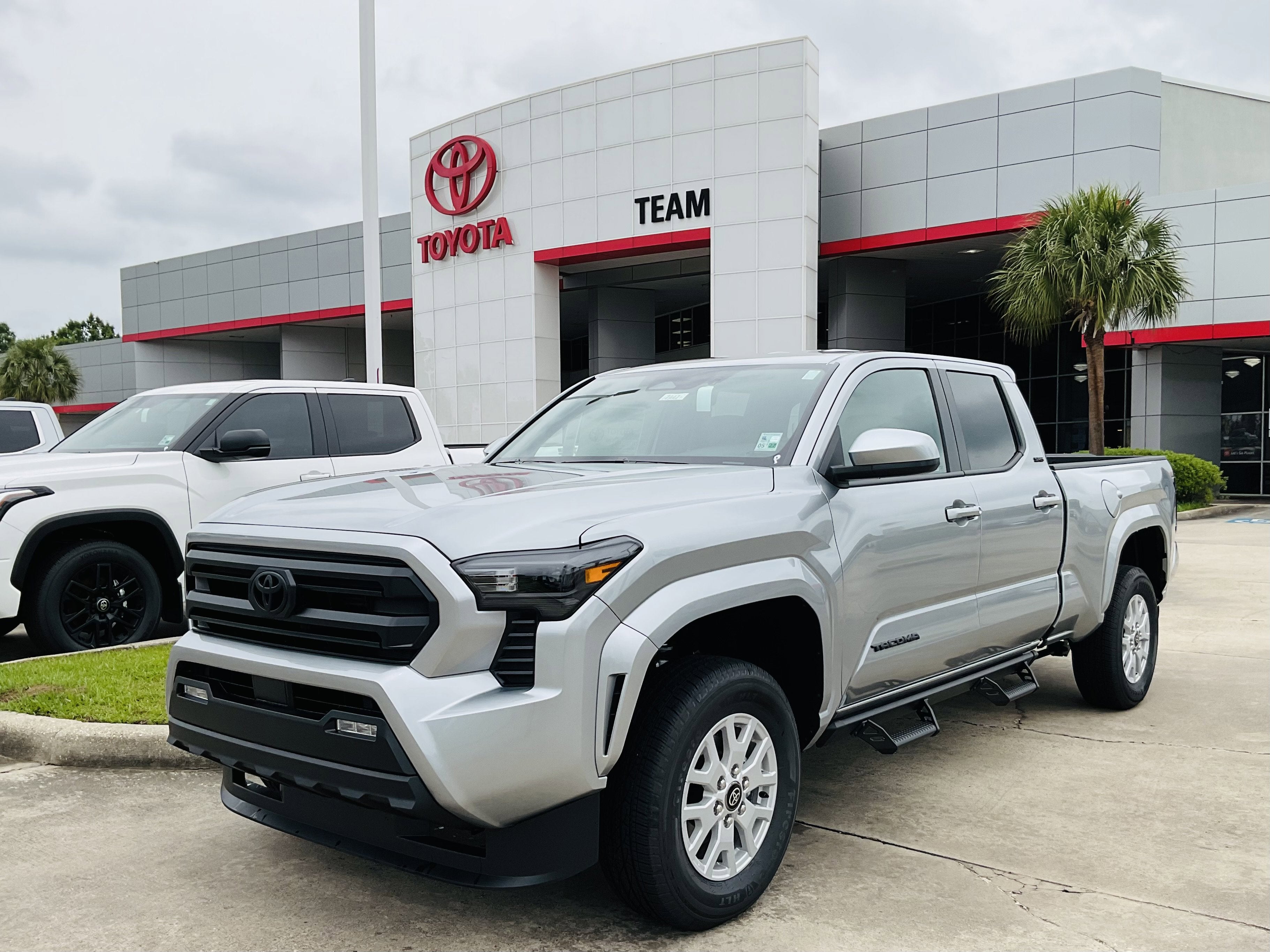 2026 Toyota Tacoma 2WD SR5