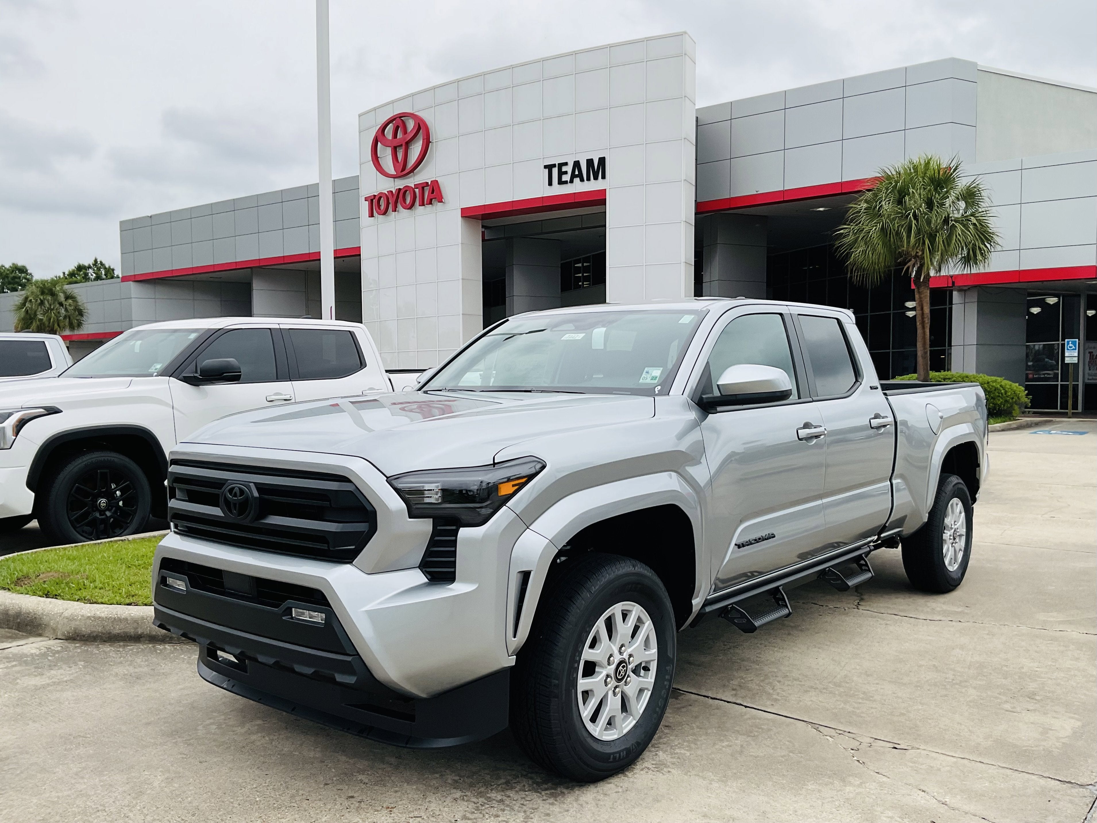 2026 Toyota Tacoma 2WD SR5