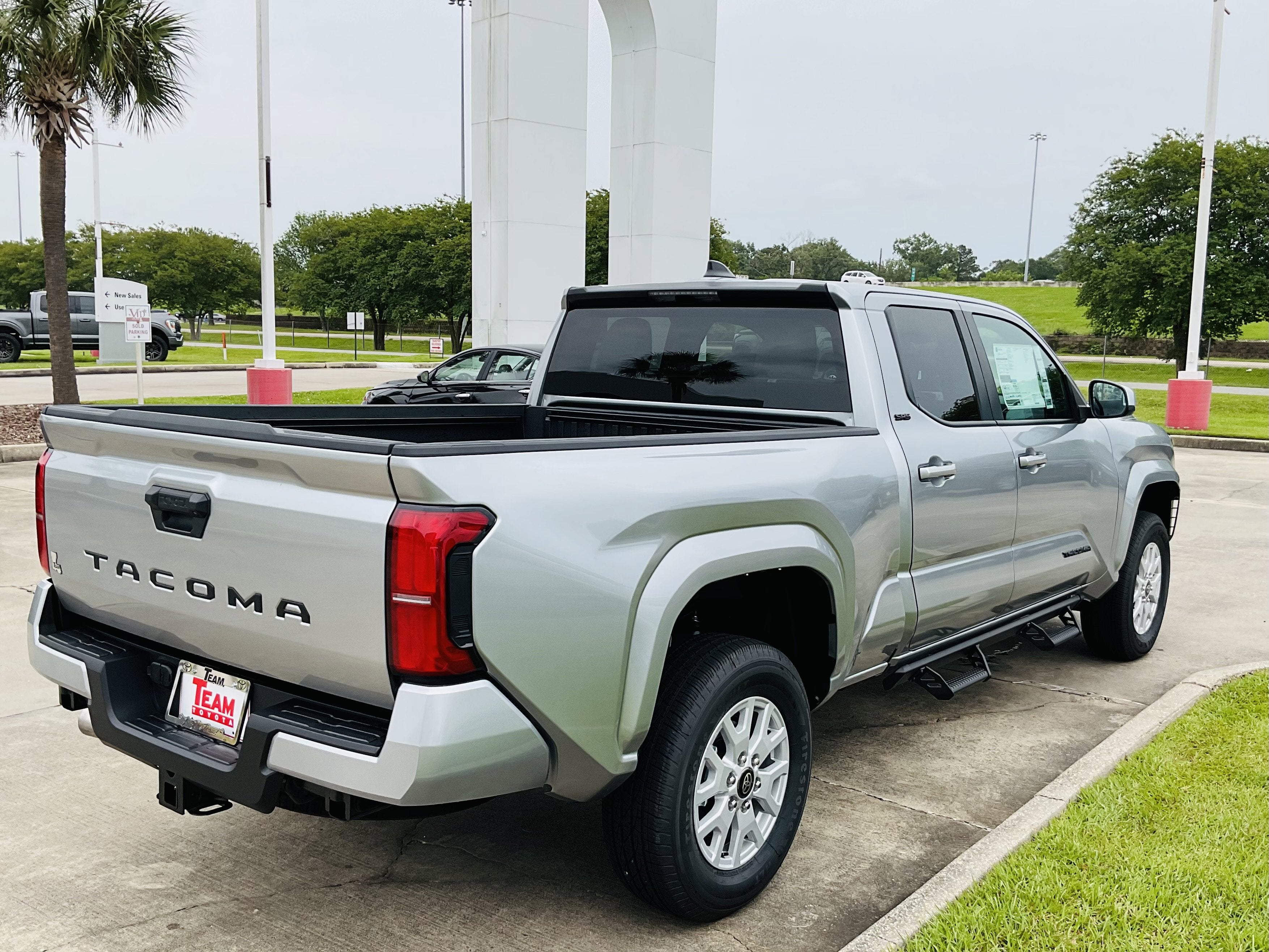 2026 Toyota Tacoma 2WD SR5