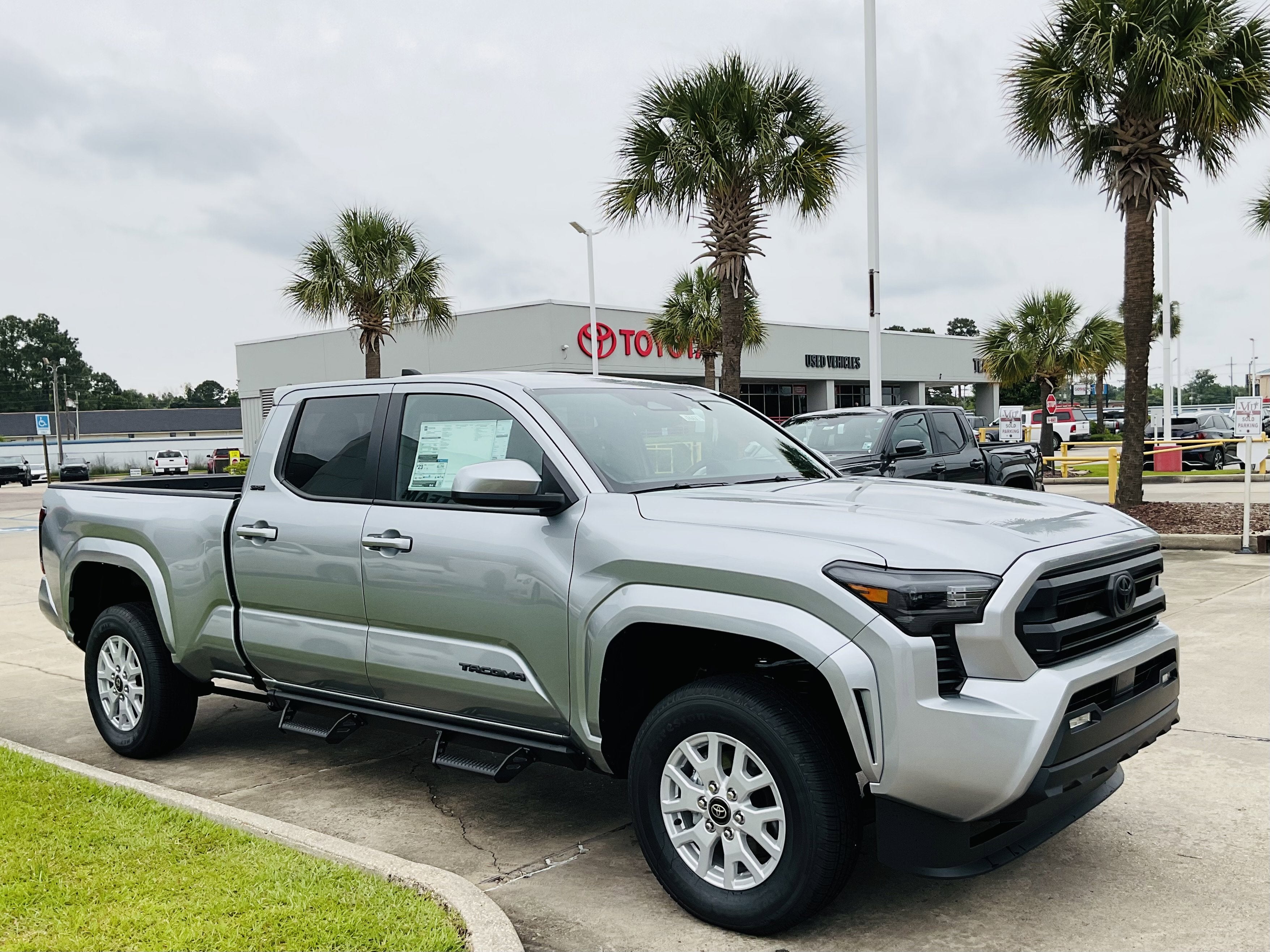 2026 Toyota Tacoma 2WD SR5