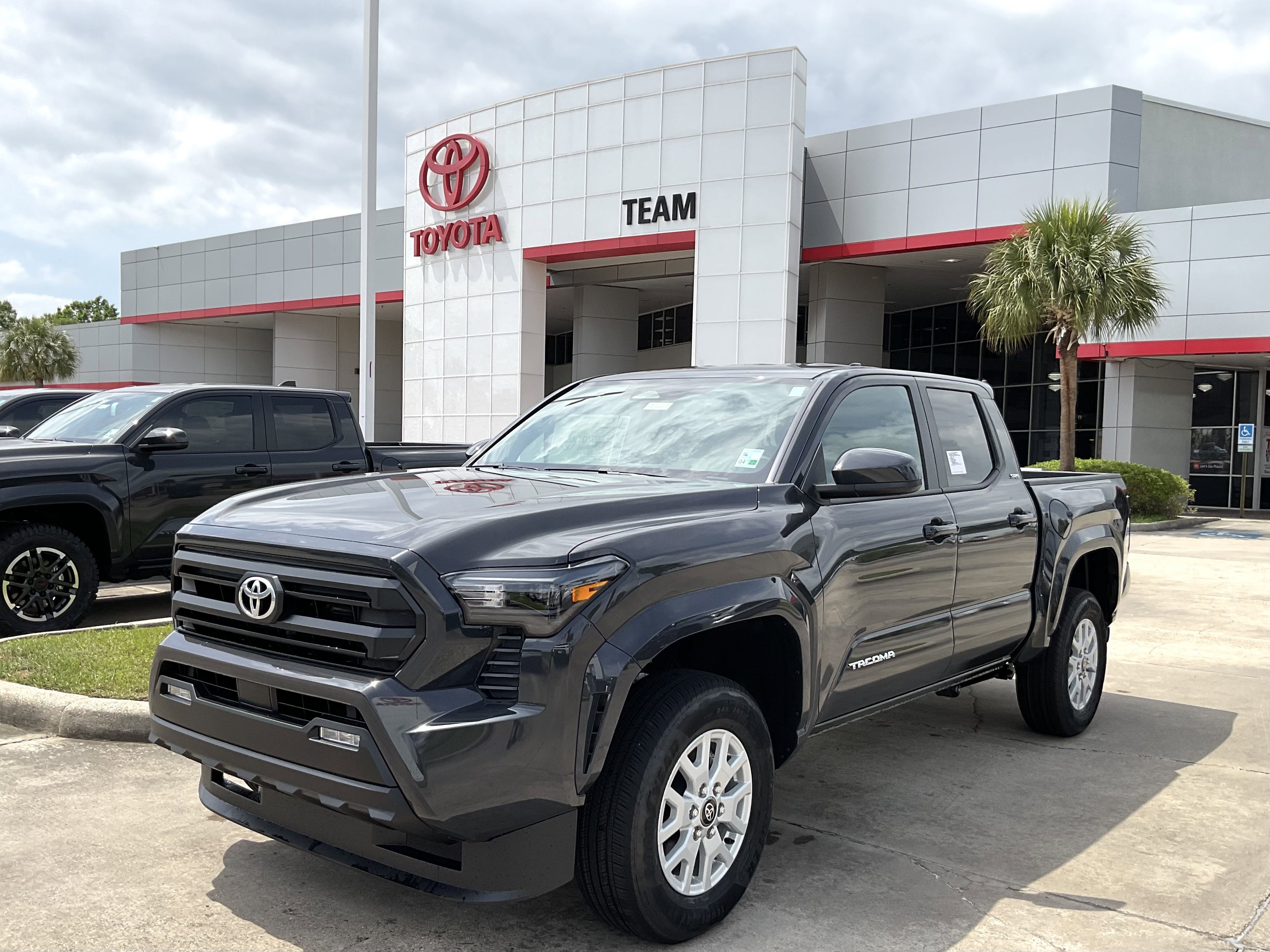 2026 Toyota Tacoma 2WD SR5