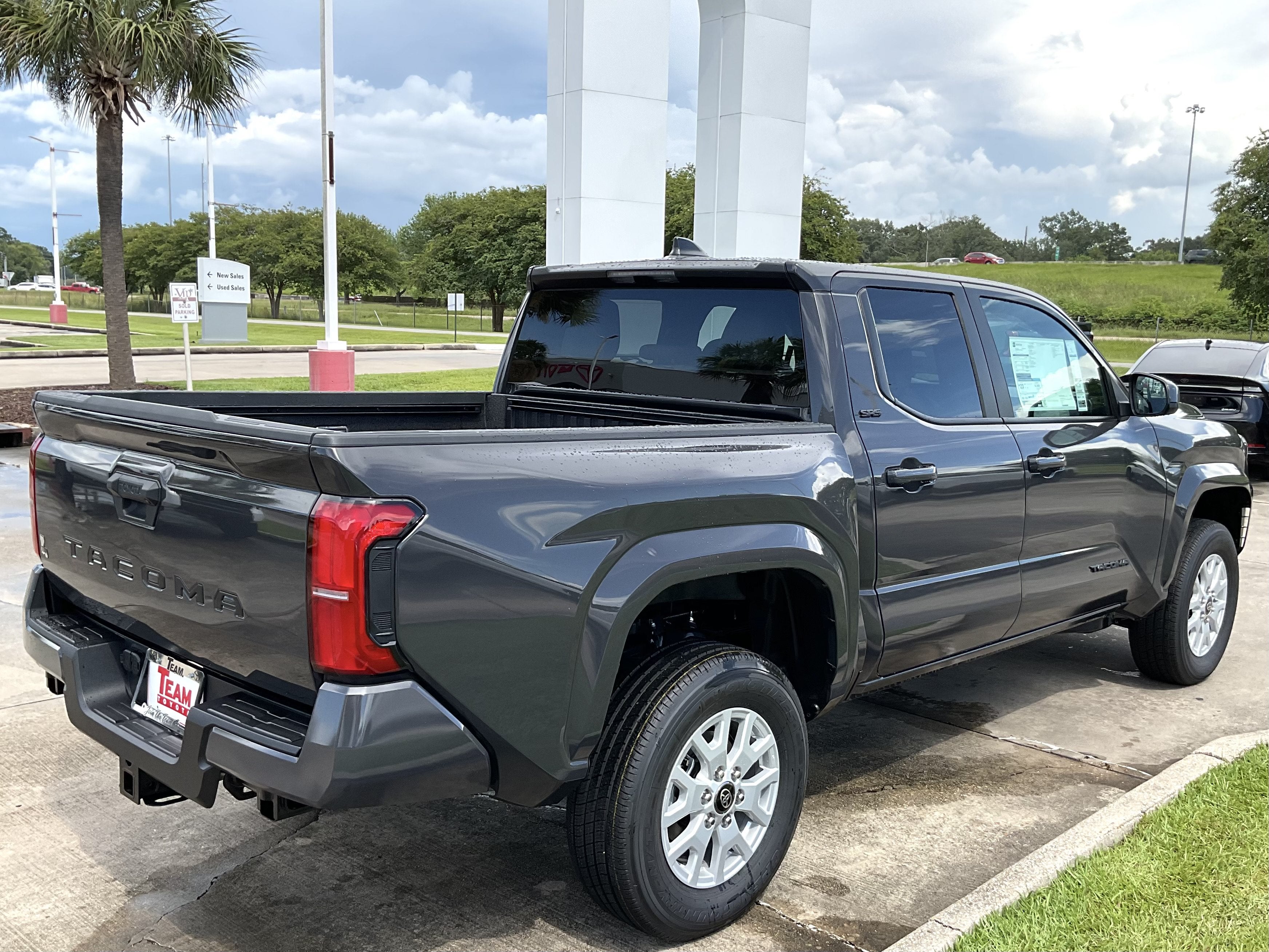 2026 Toyota Tacoma 2WD SR5