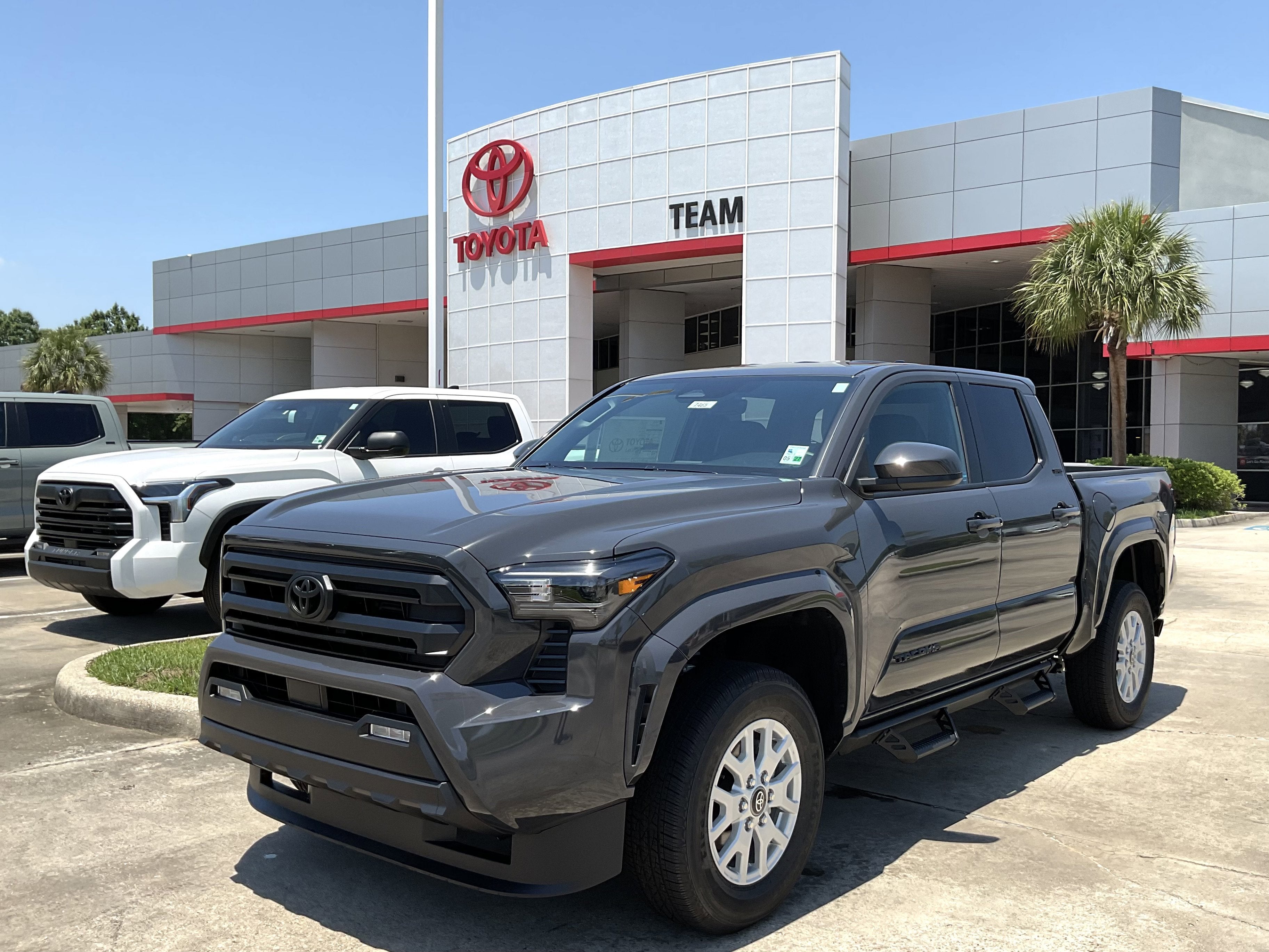 2026 Toyota Tacoma 2WD SR5