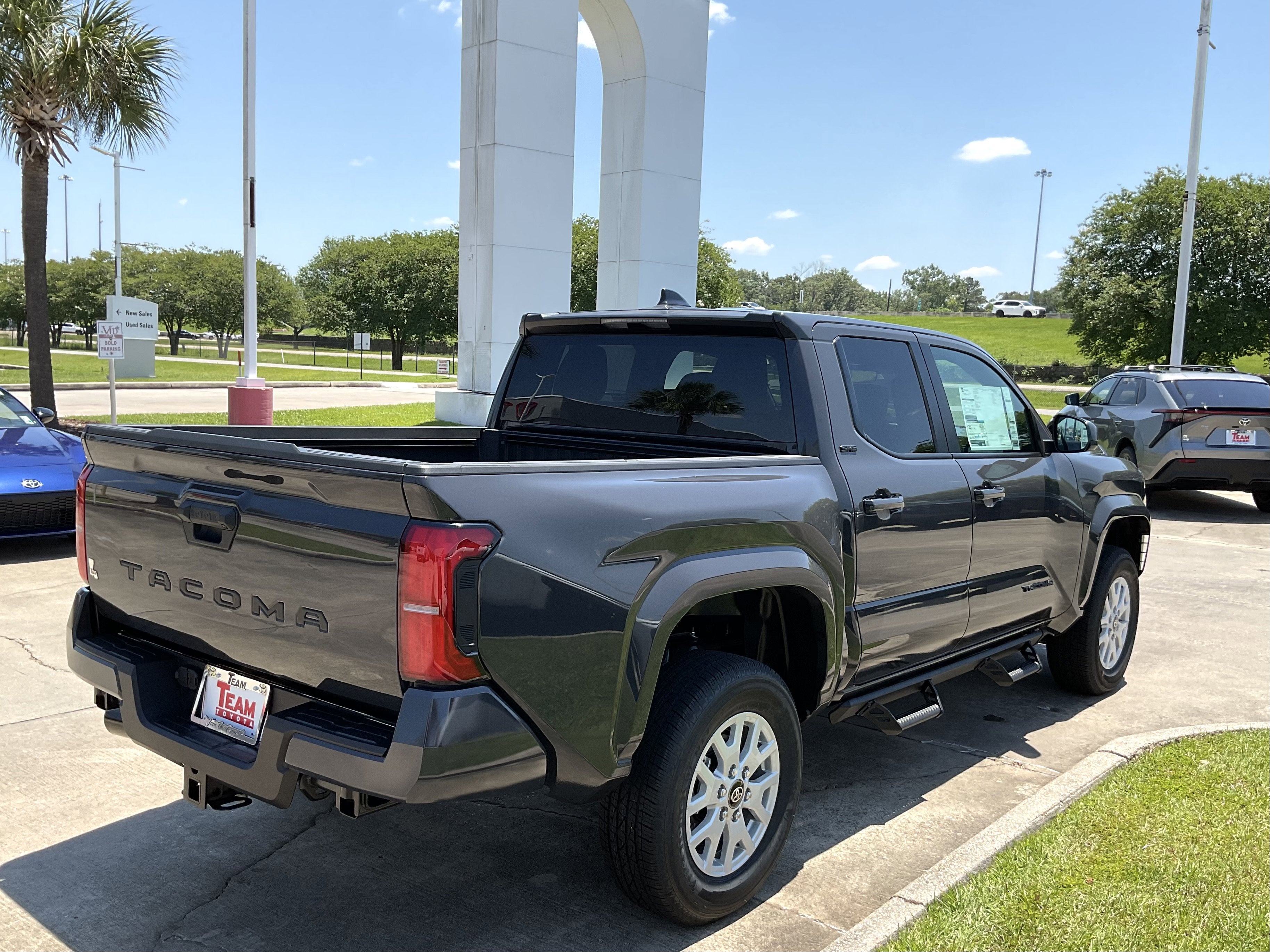 2026 Toyota Tacoma 2WD SR5