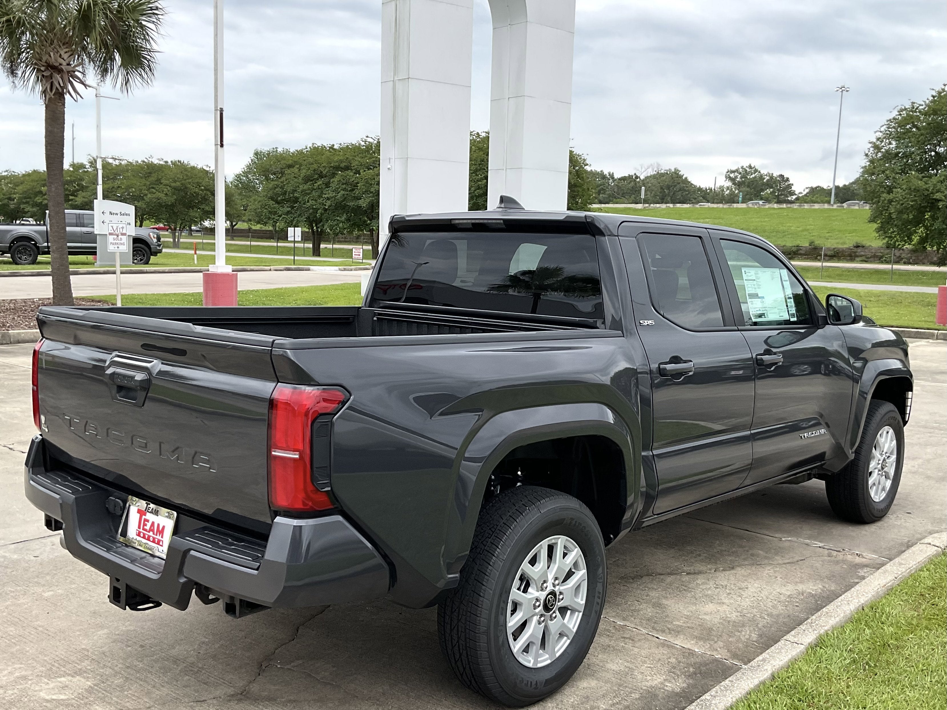 2026 Toyota Tacoma 2WD SR5
