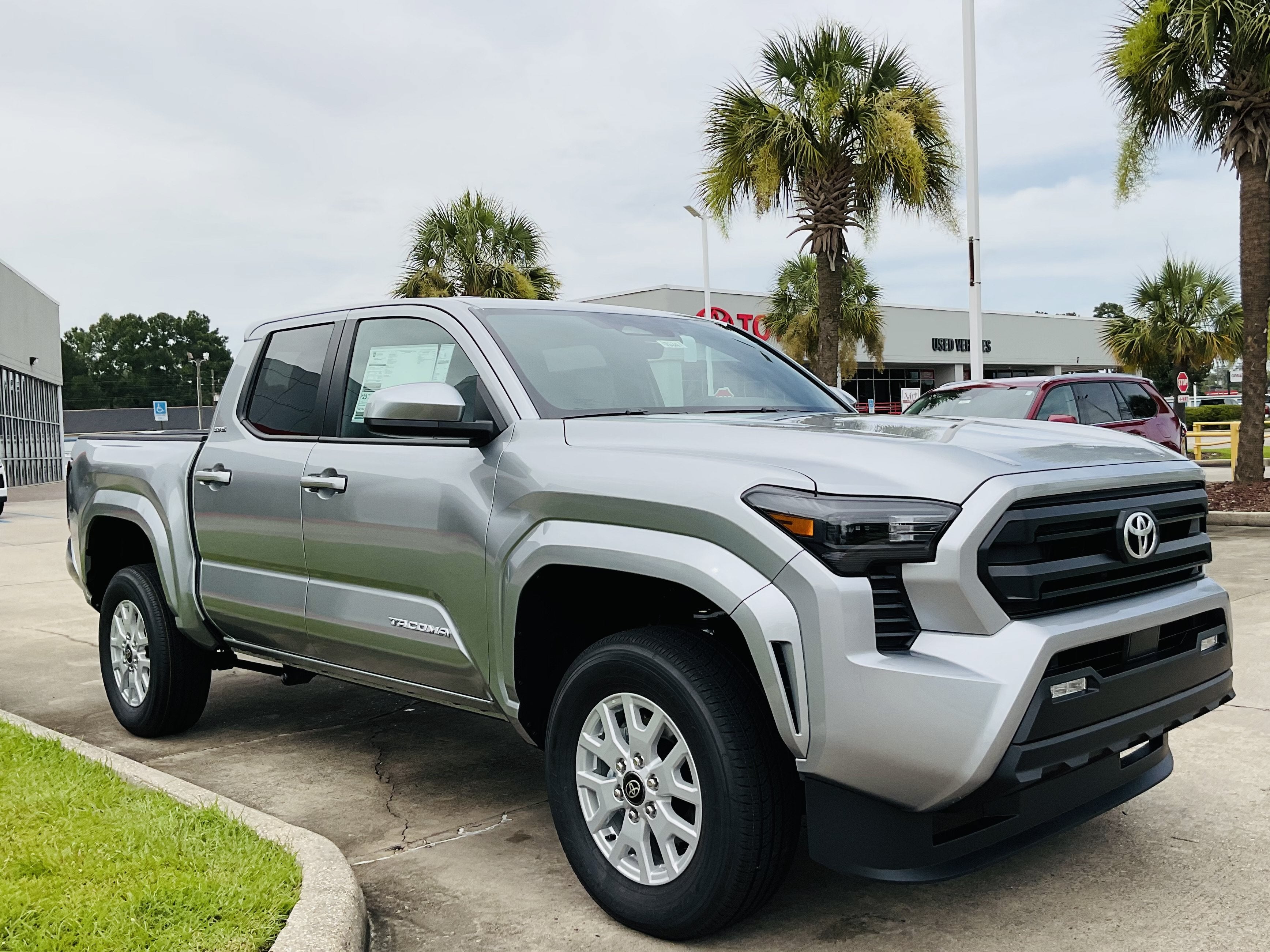 2026 Toyota Tacoma 2WD SR5