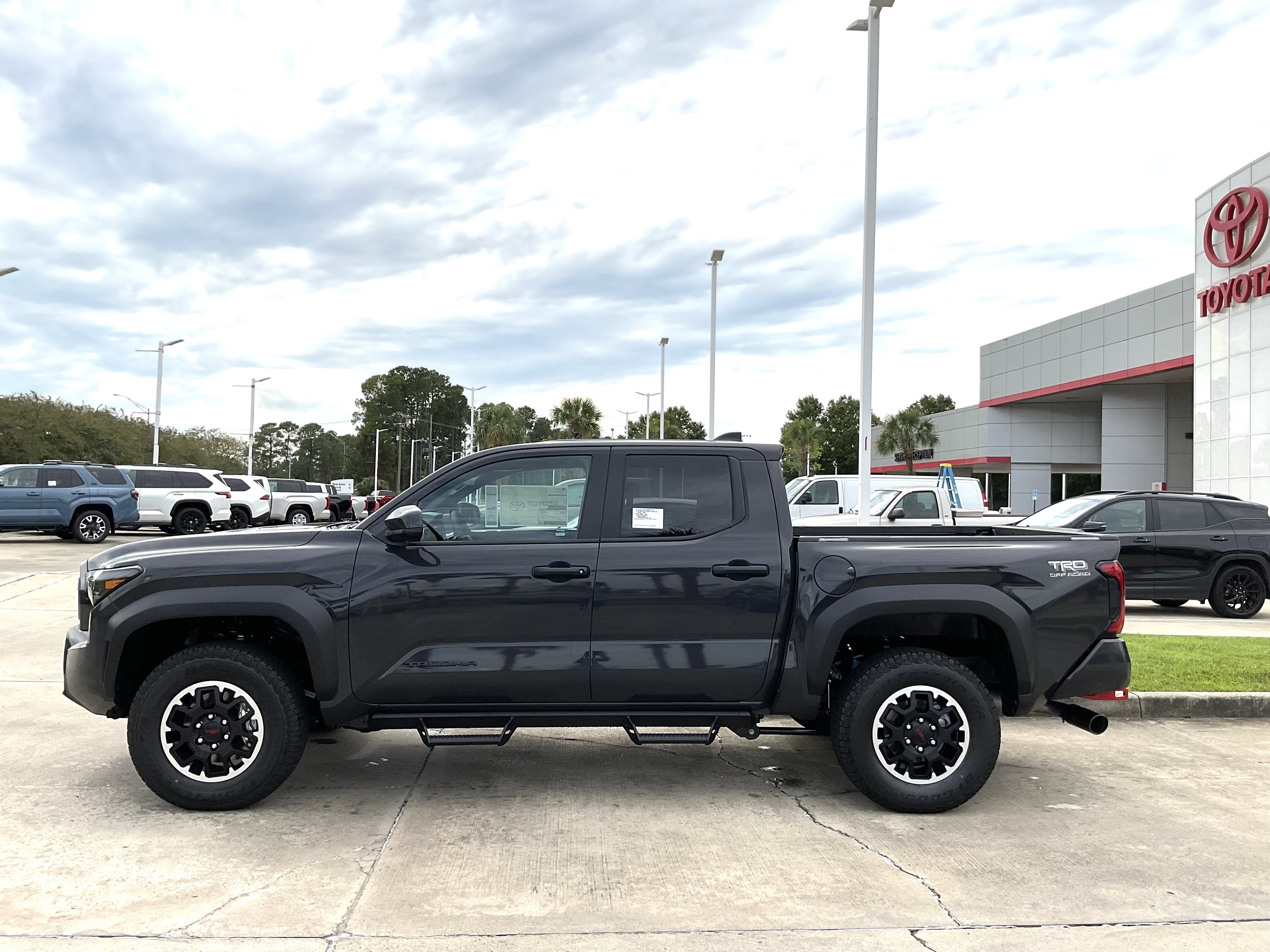 2025 Toyota Tacoma TRD Off-Road