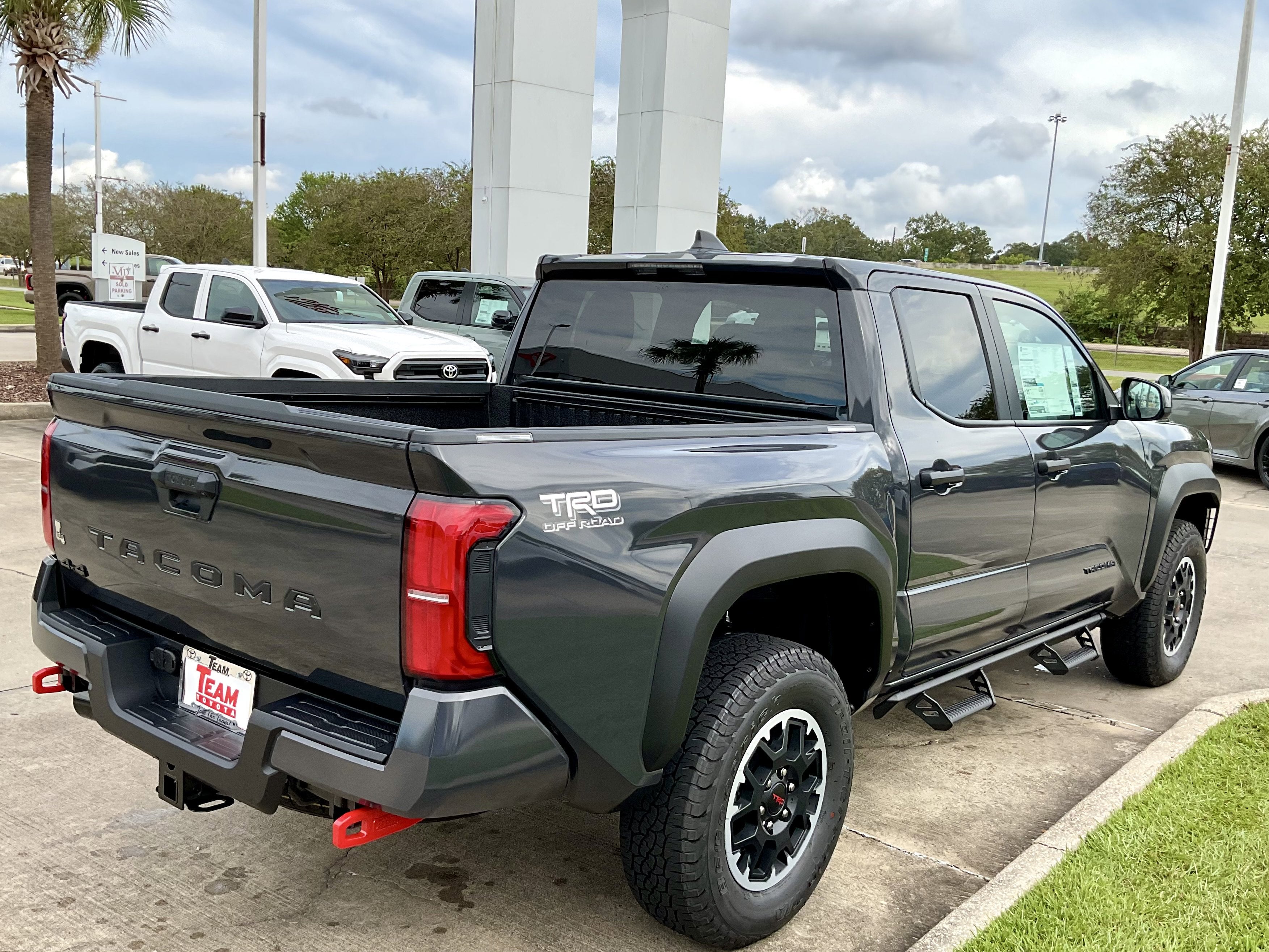 2025 Toyota Tacoma TRD Off-Road