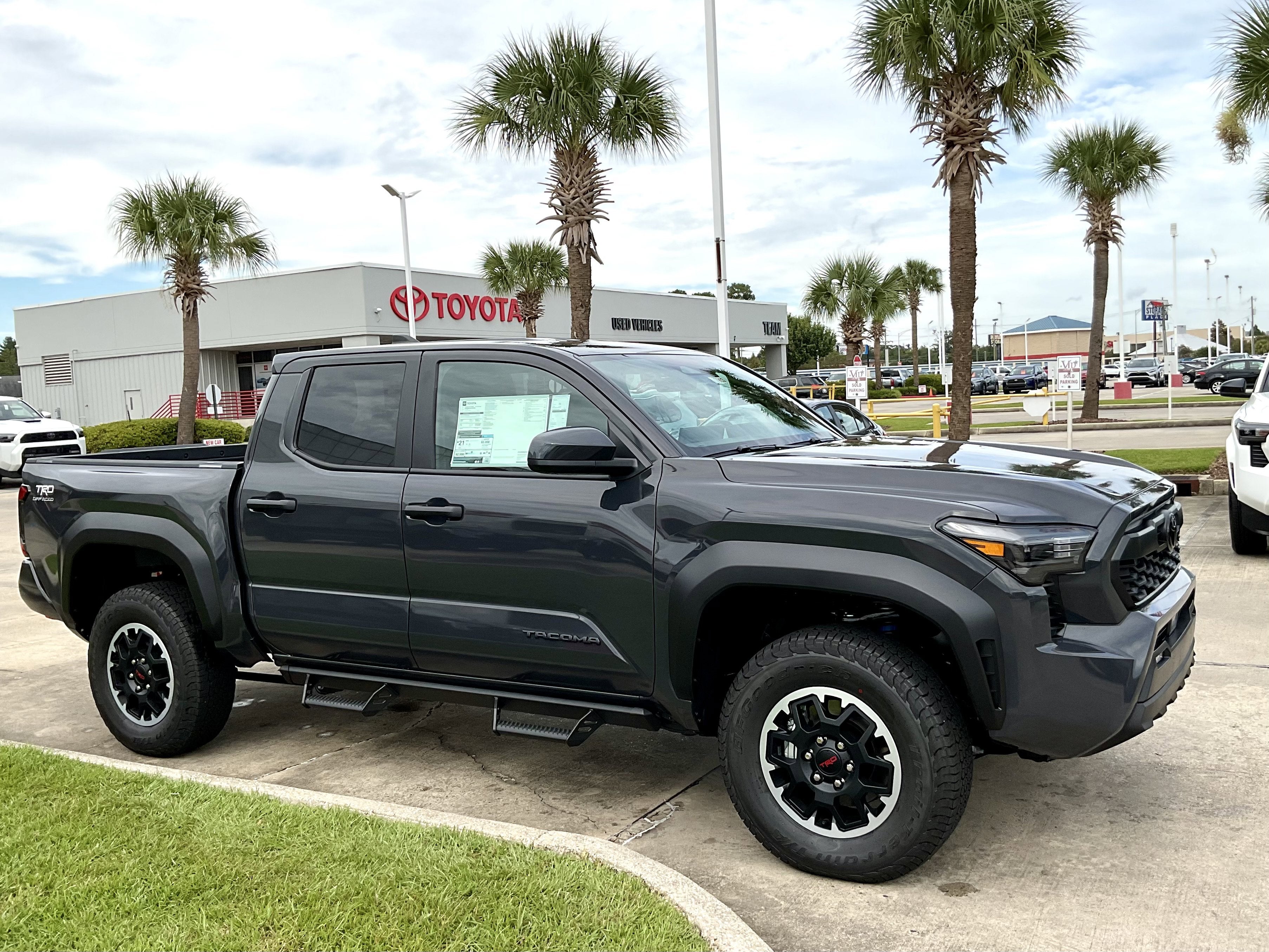 2025 Toyota Tacoma TRD Off-Road