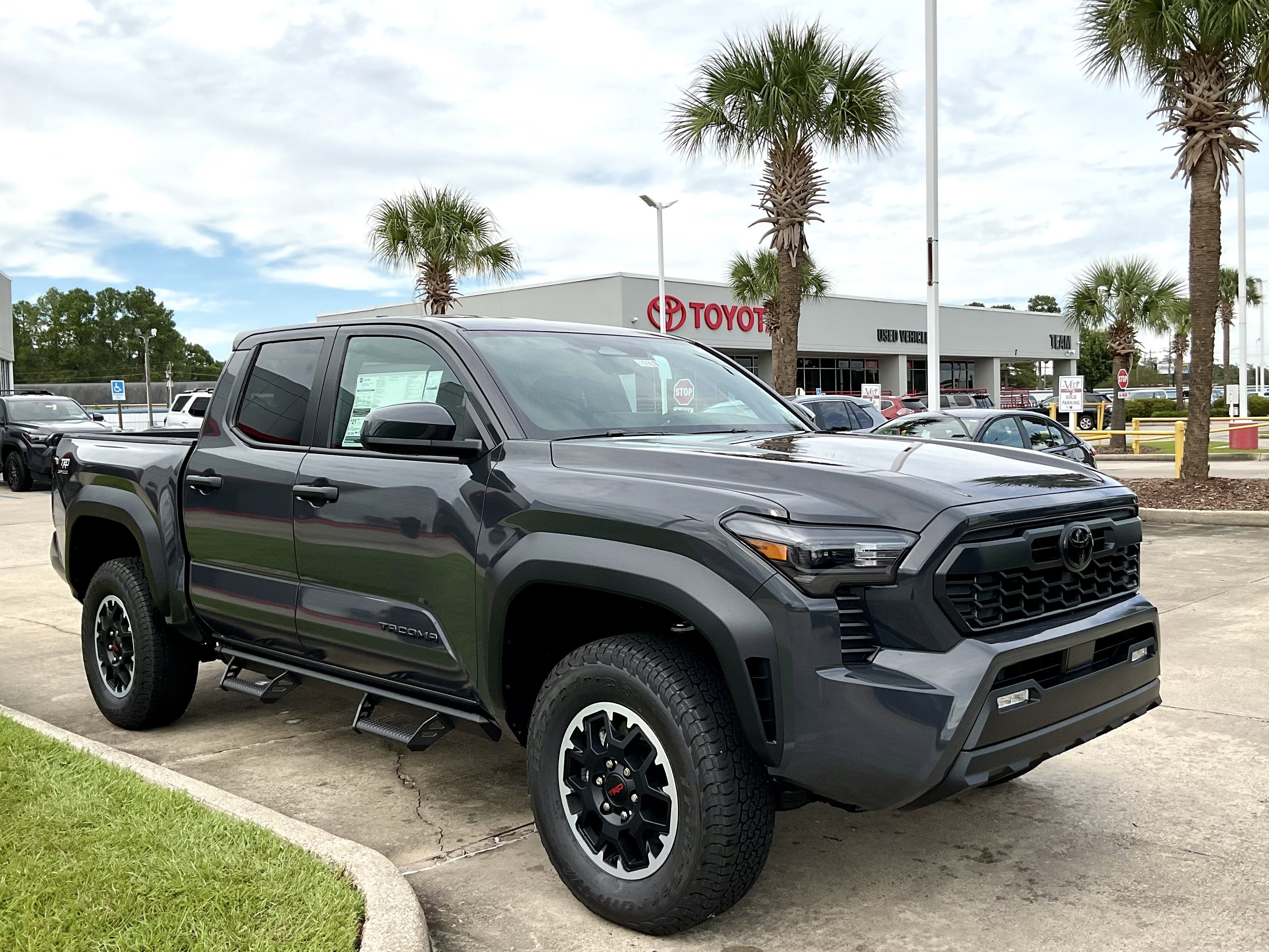 2025 Toyota Tacoma TRD Off-Road