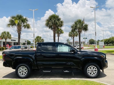 2026 Toyota Tacoma 4WD SR5