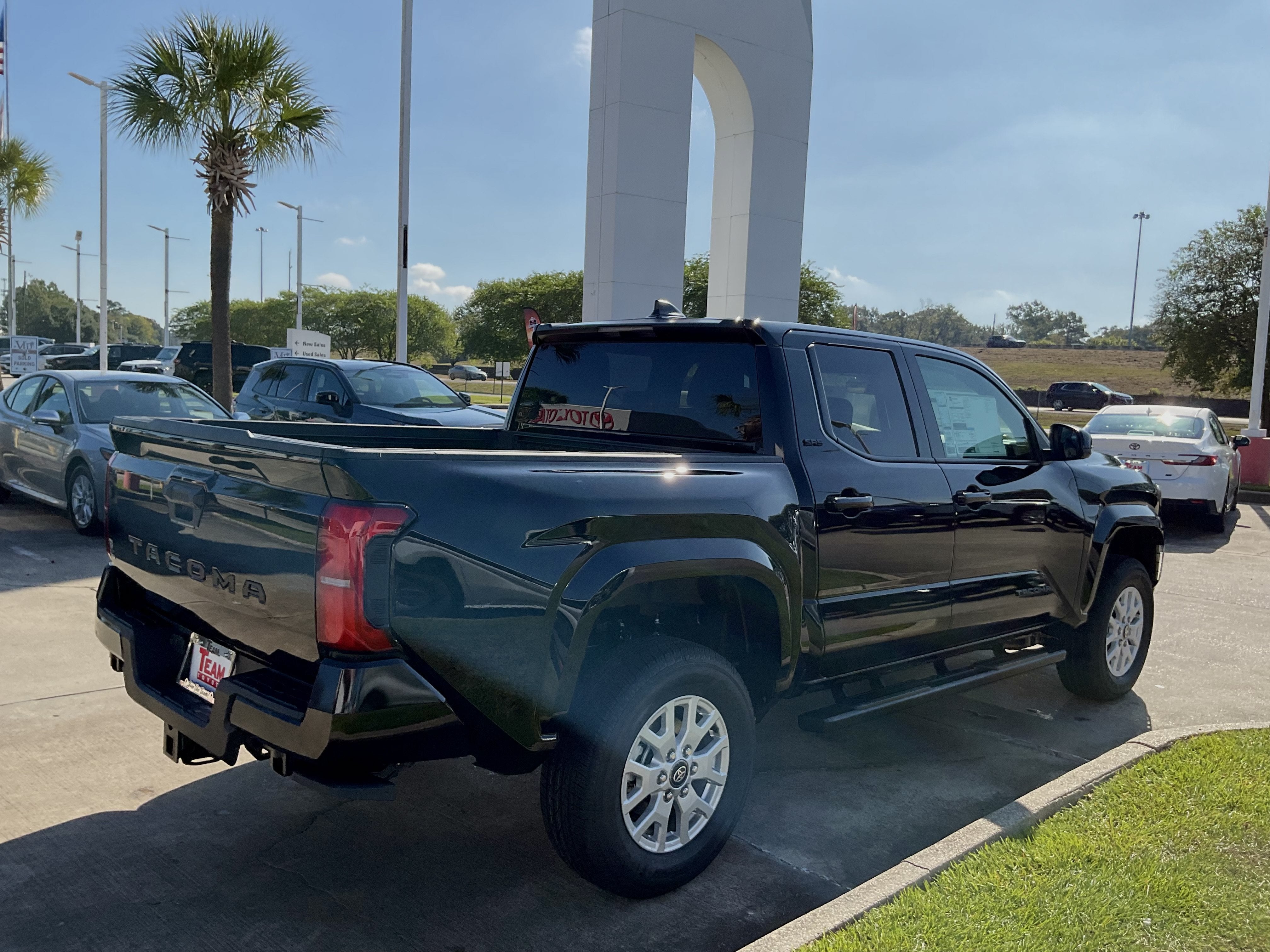 2026 Toyota Tacoma 2WD SR5