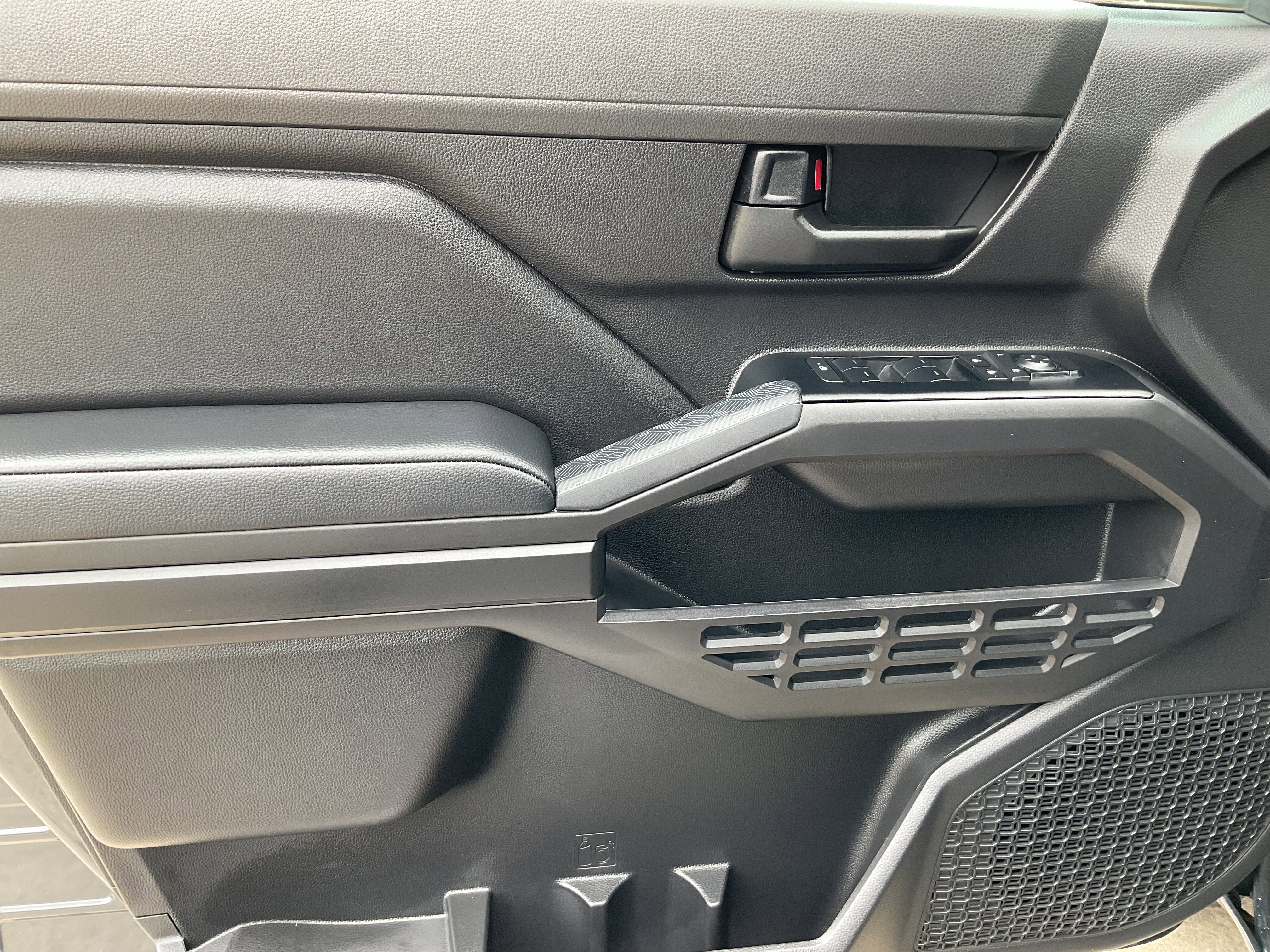 2026 Toyota Tacoma 2WD SR