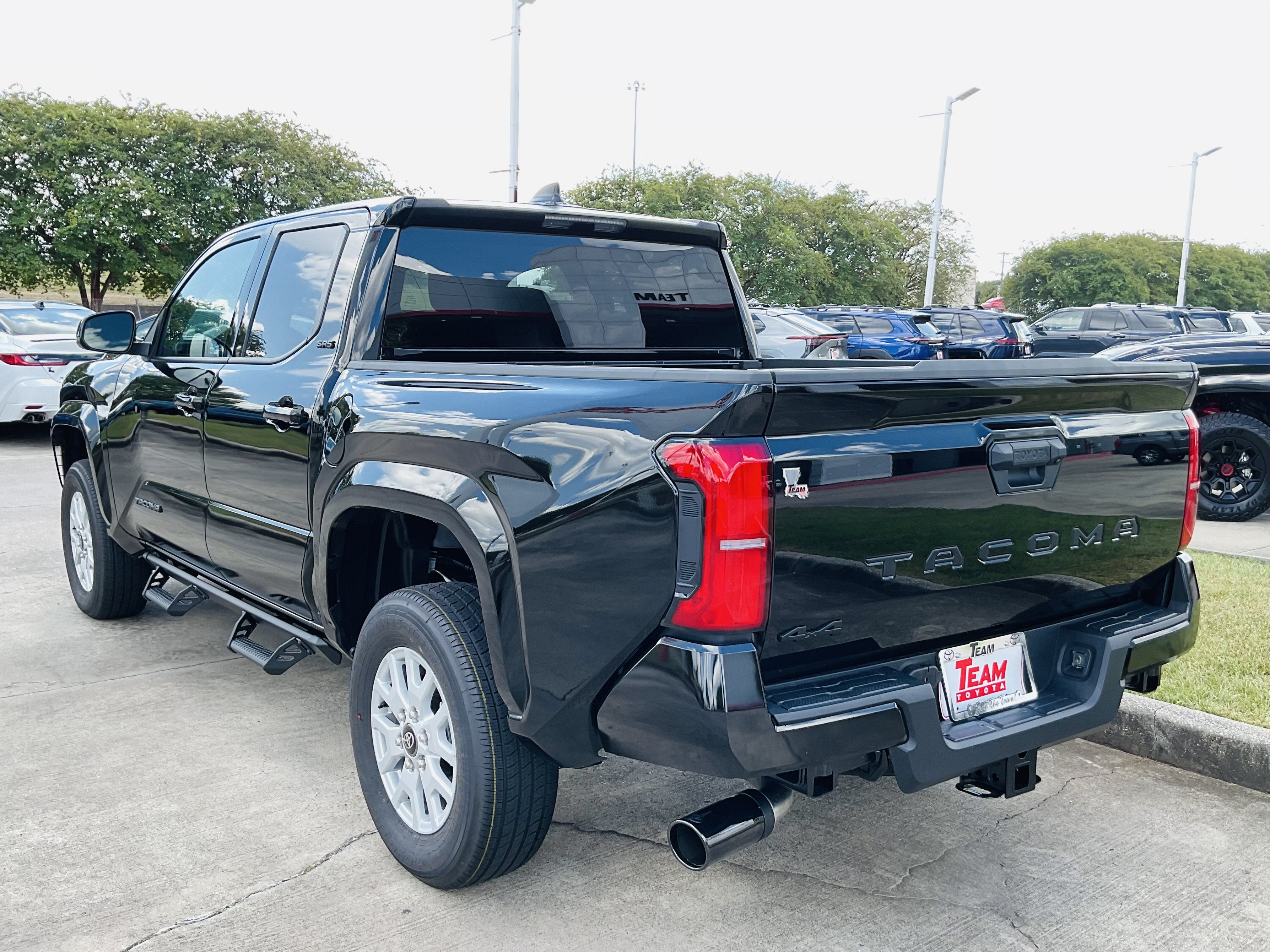 2026 Toyota Tacoma 4WD SR5