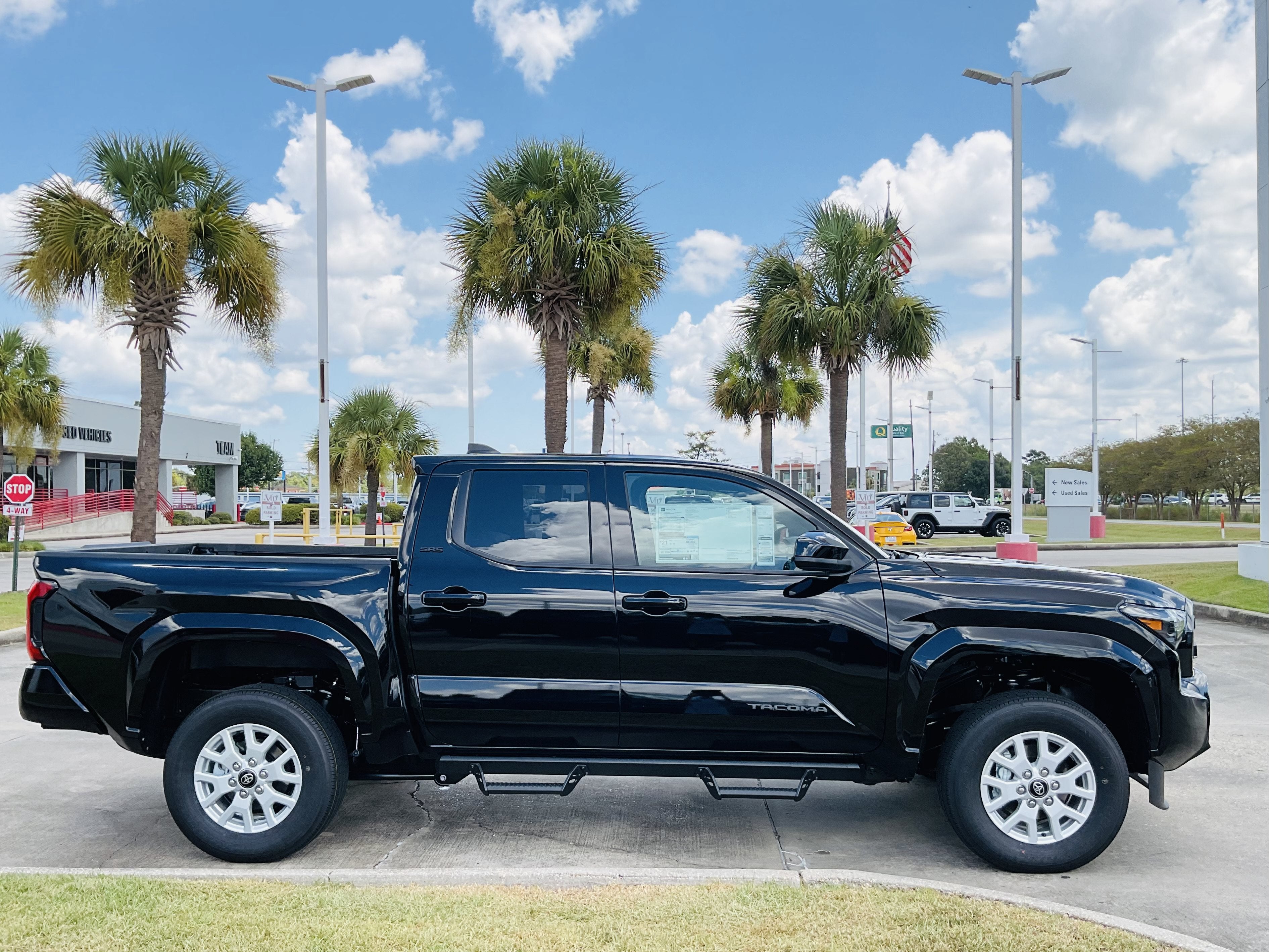 2026 Toyota Tacoma 4WD SR5