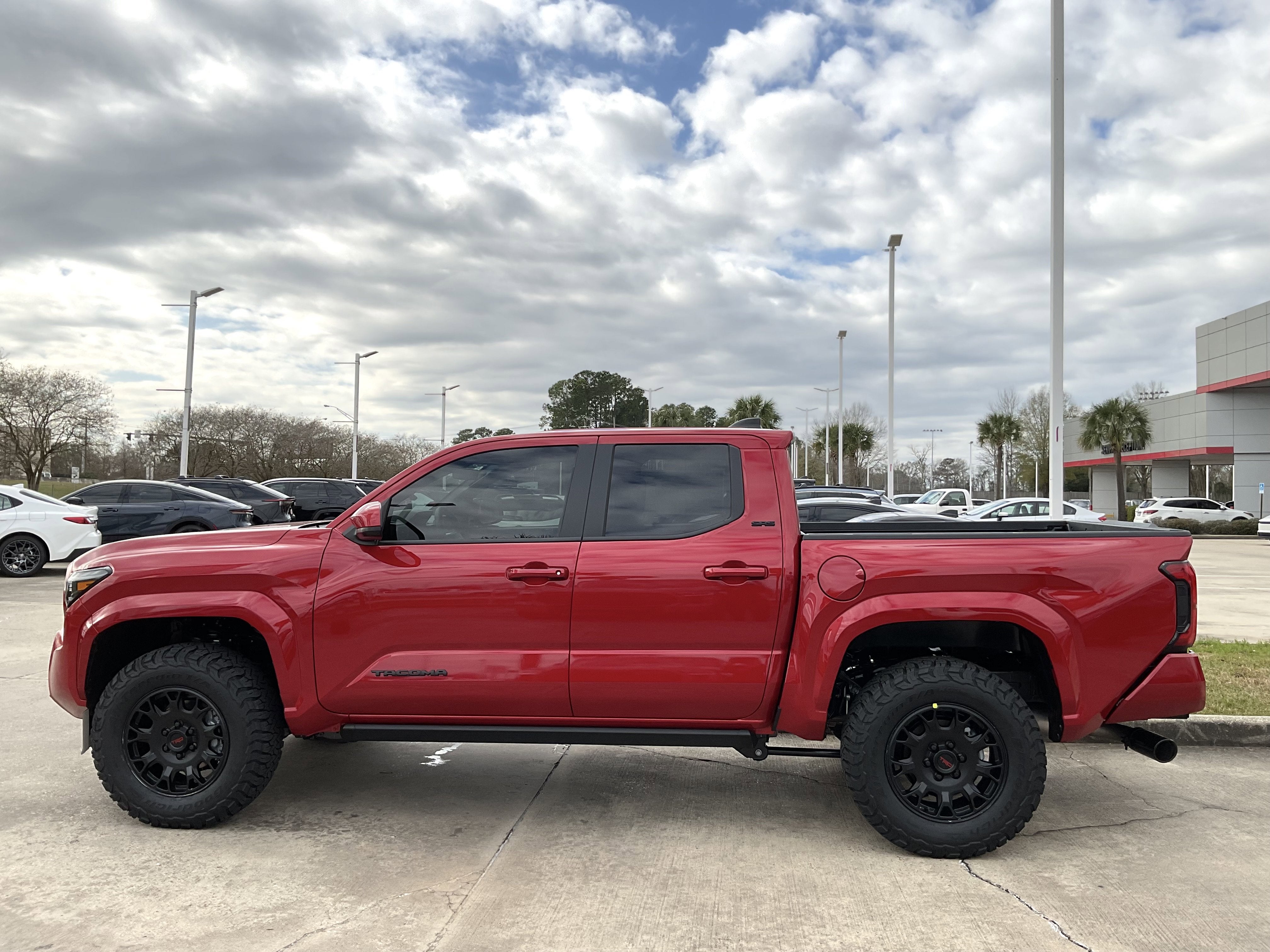 2026 Toyota Tacoma 4WD SR5