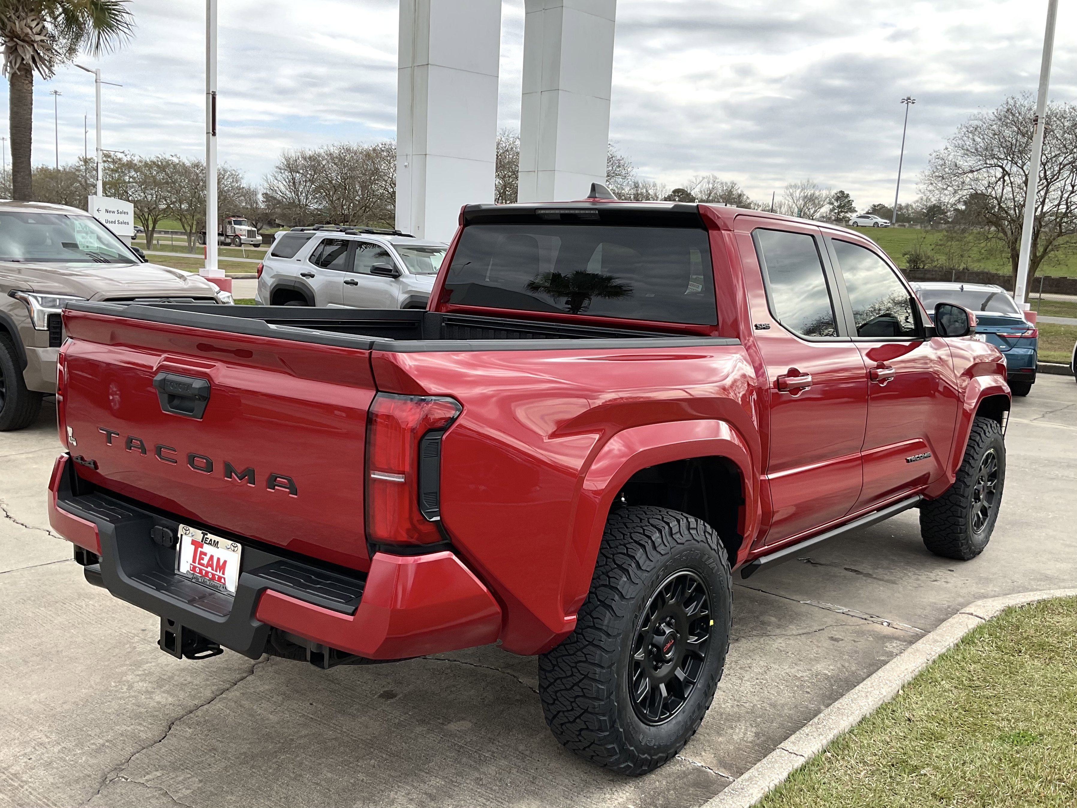 2026 Toyota Tacoma 4WD SR5
