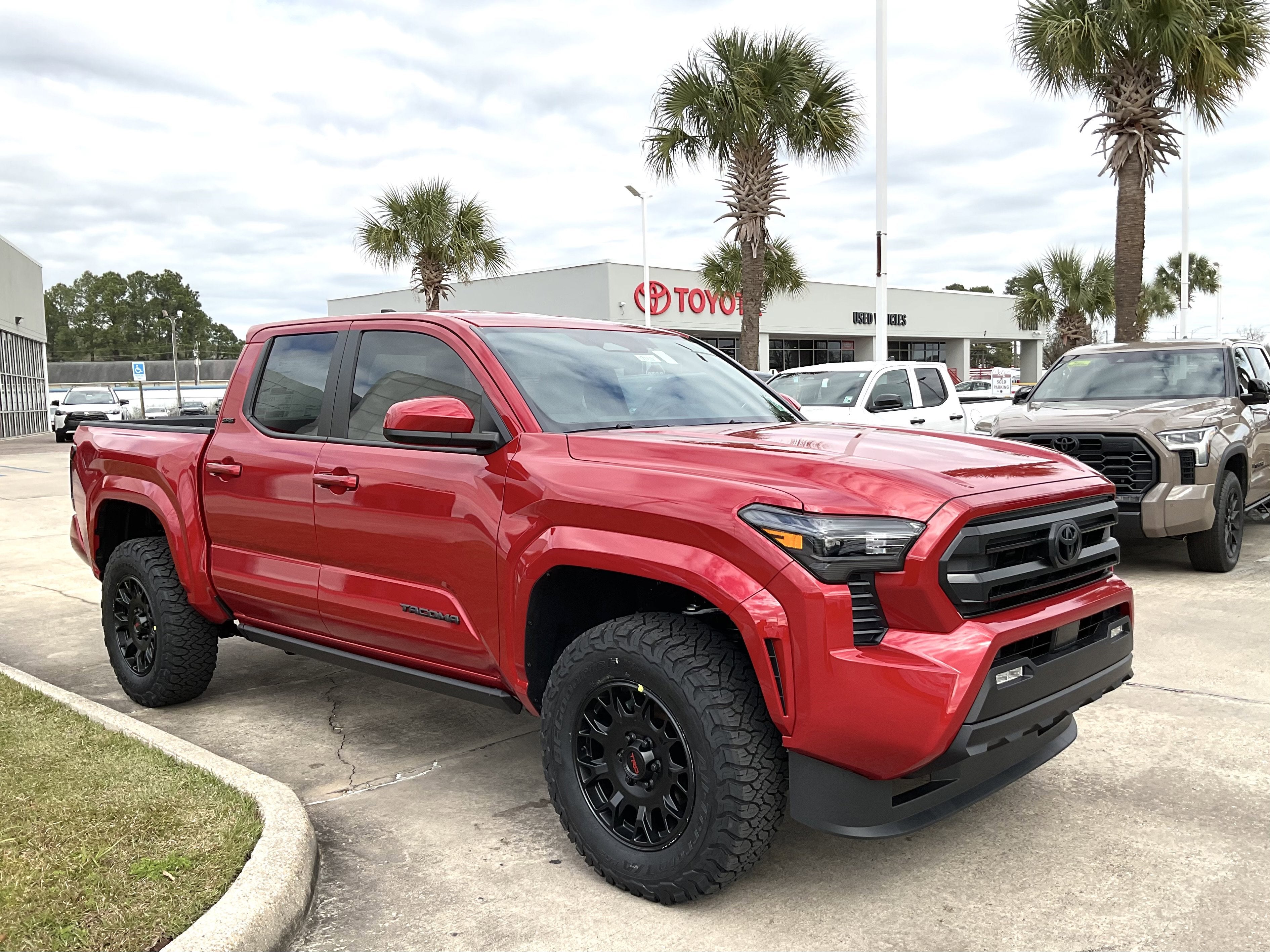 2026 Toyota Tacoma 4WD SR5