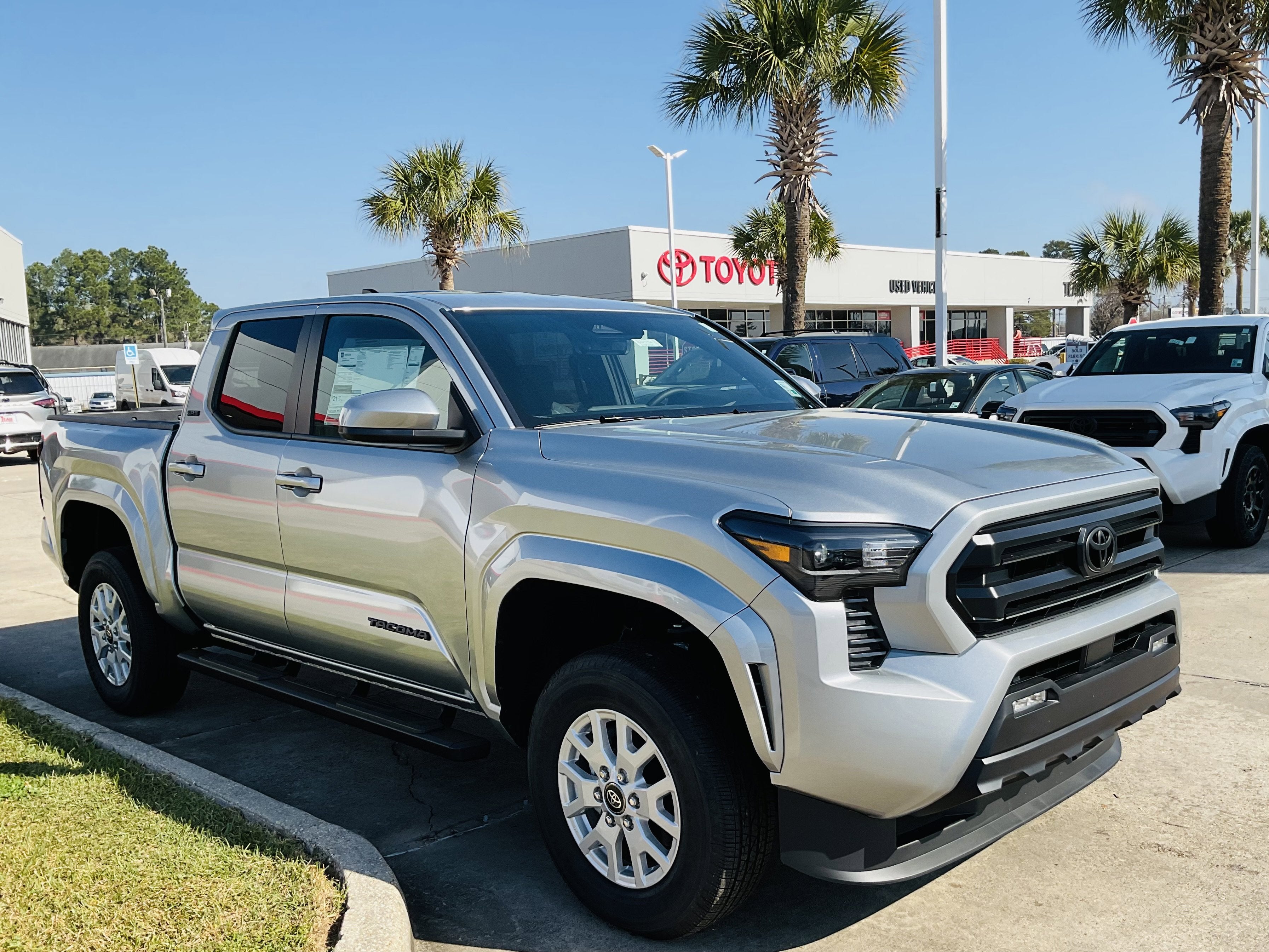 2025 Toyota Tacoma SR5