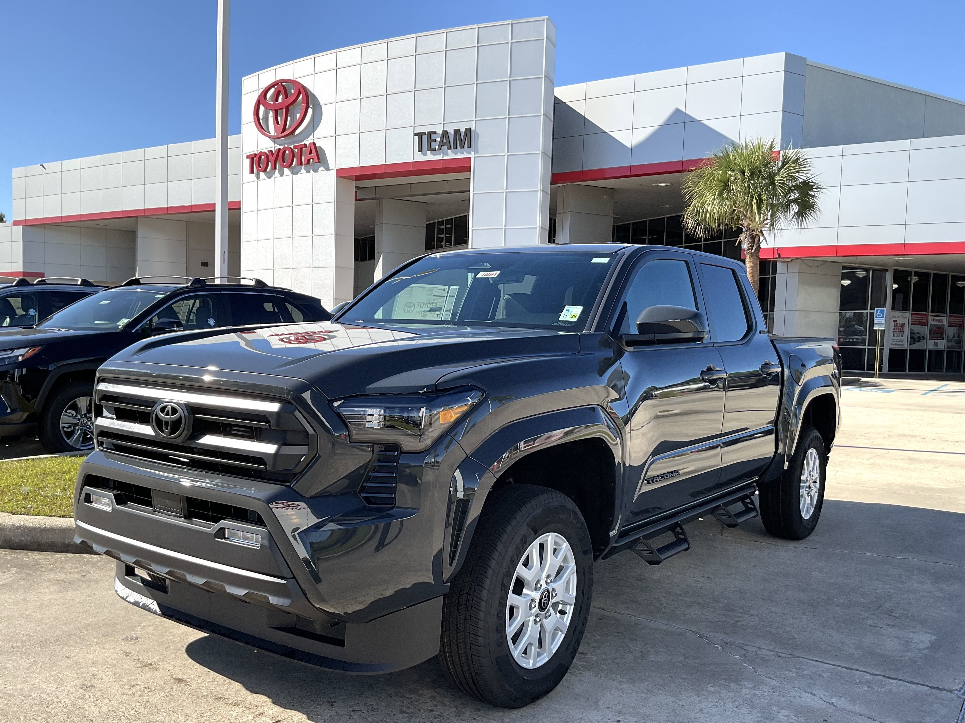 2025 Toyota Tacoma SR5