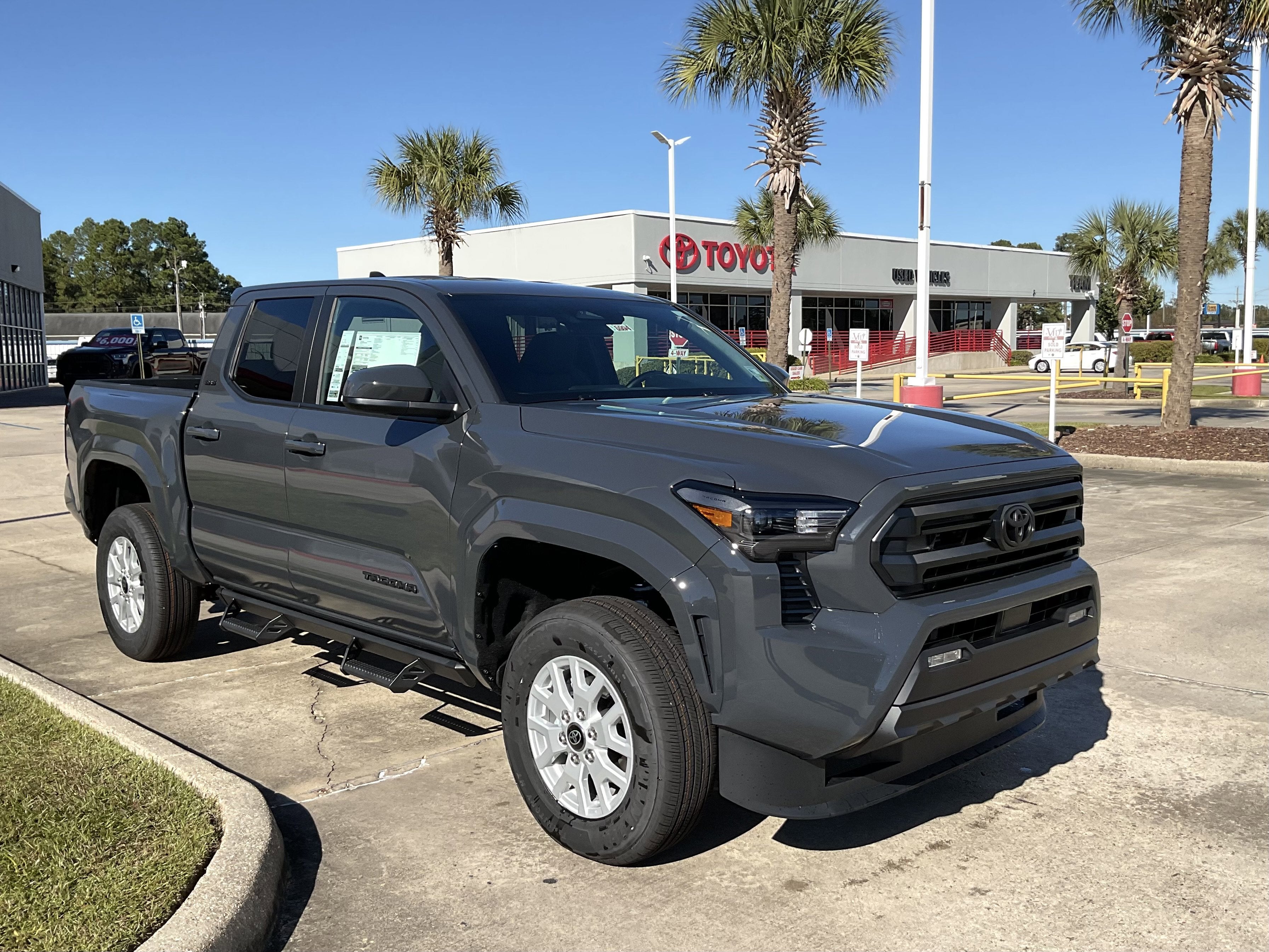 2025 Toyota Tacoma SR5