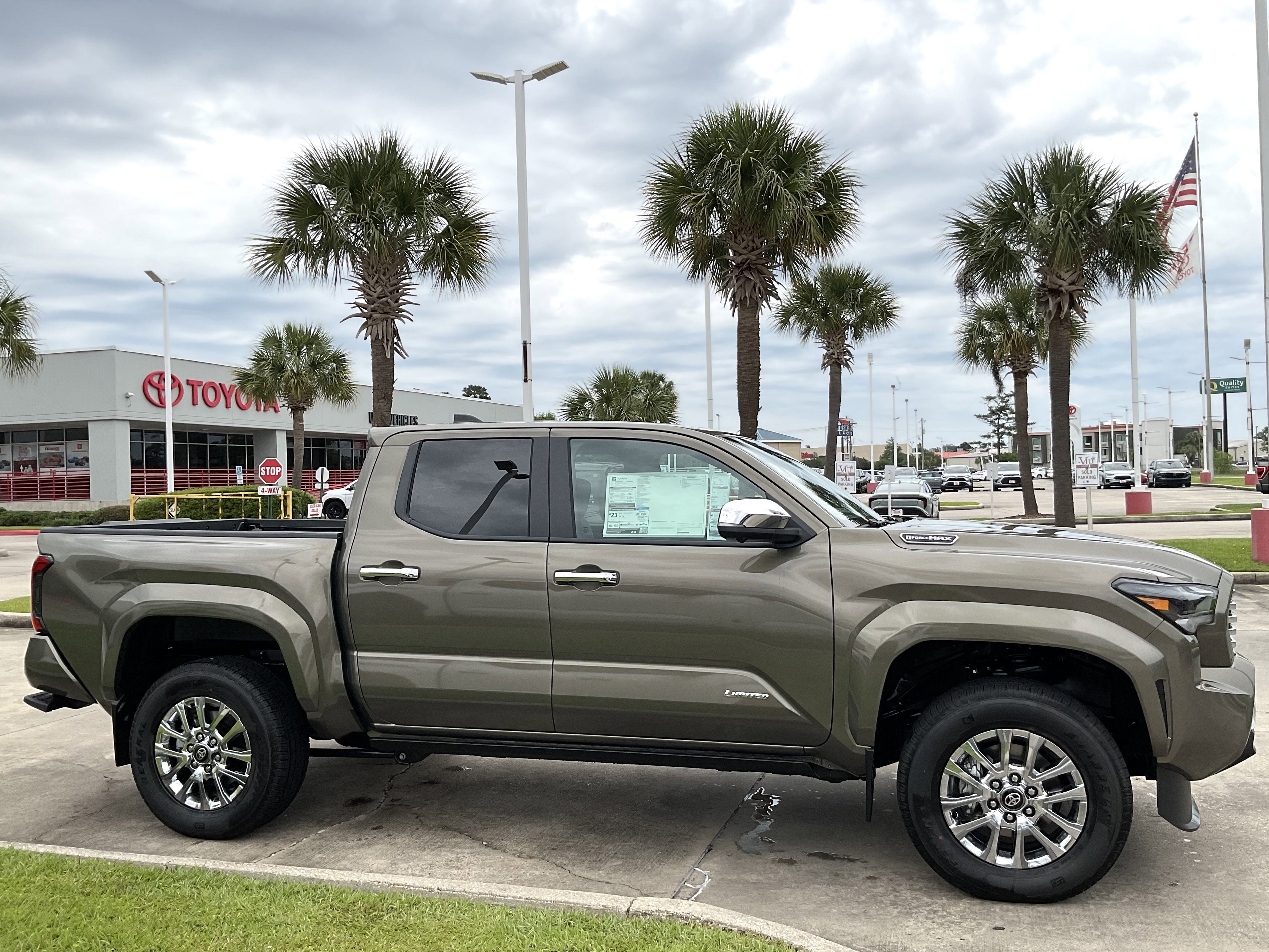 2026 Toyota Tacoma i-FORCE MAX Limited i-FORCE MAX