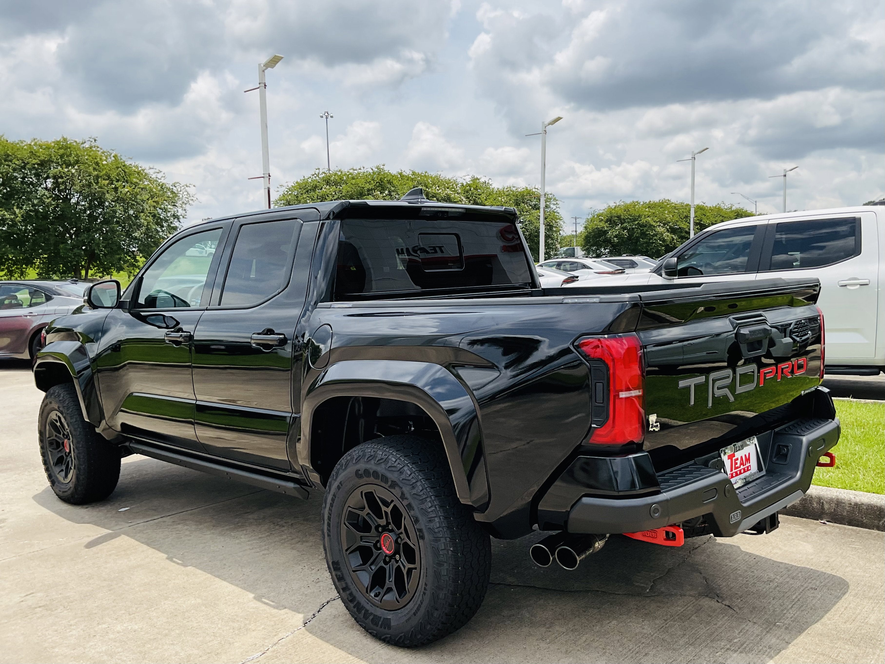 2026 Toyota Tacoma i-FORCE MAX TRD Pro