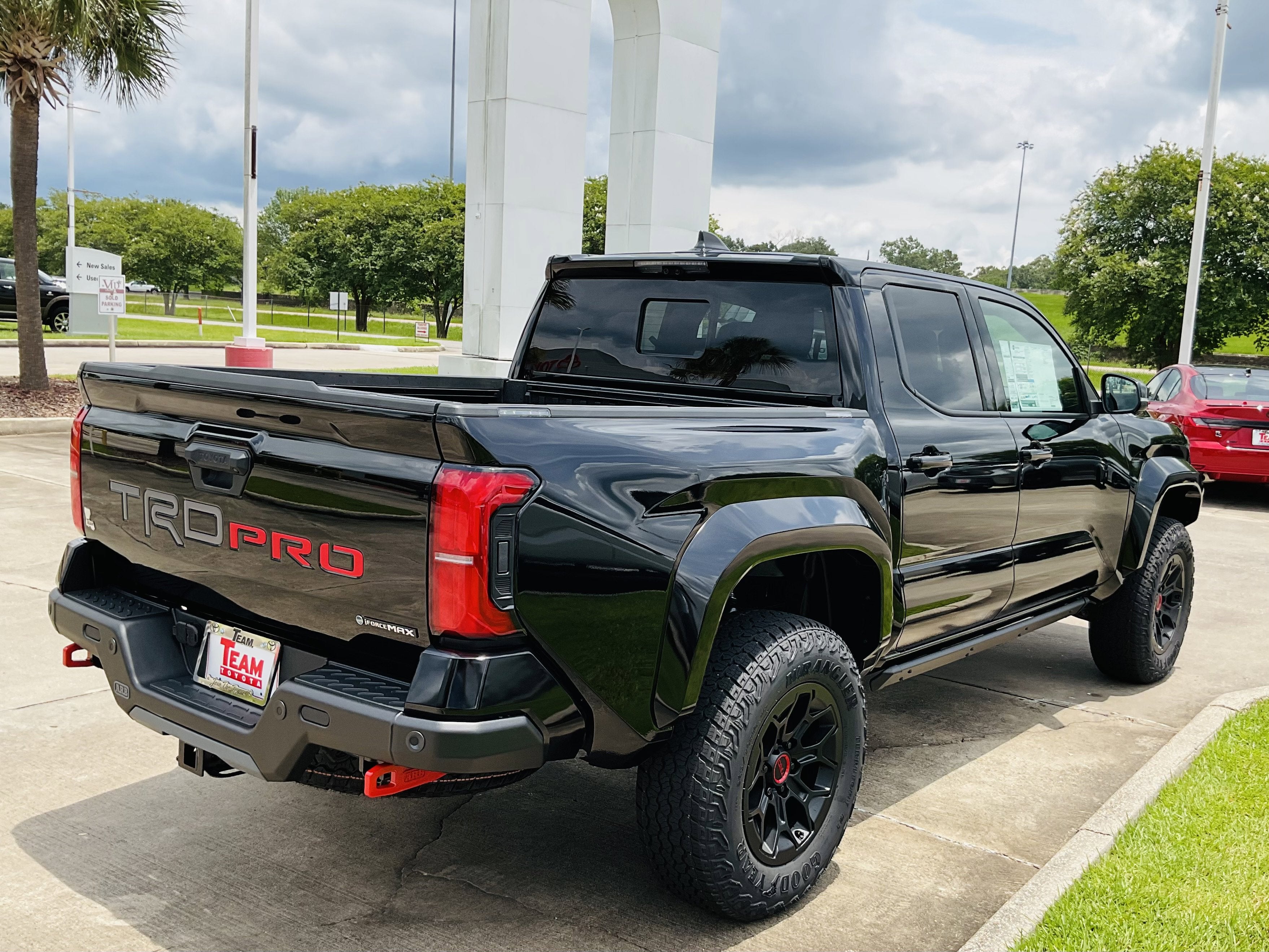 2026 Toyota Tacoma i-FORCE MAX TRD Pro